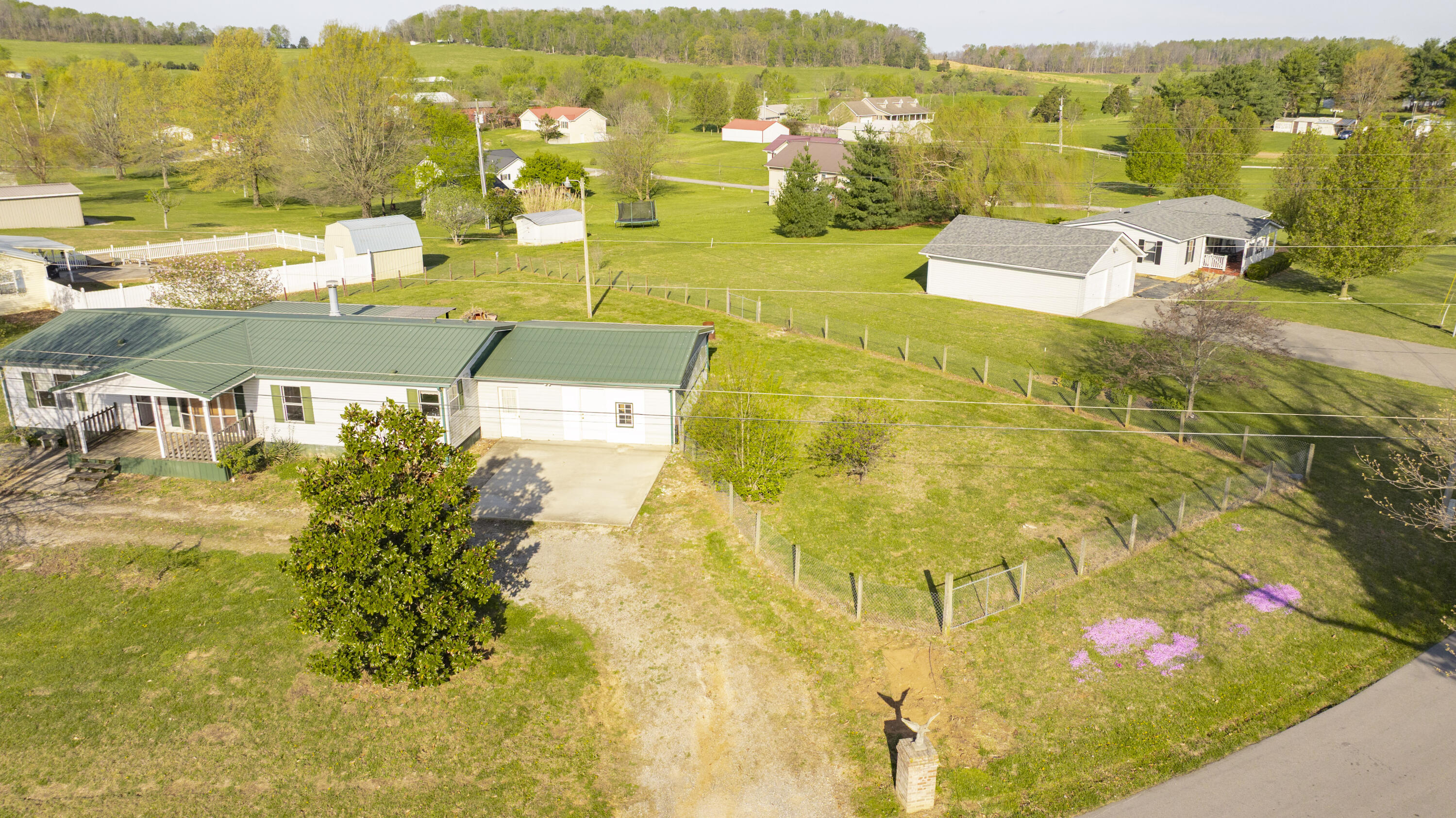 1015 Old Fall Creek Road Property Photo 7