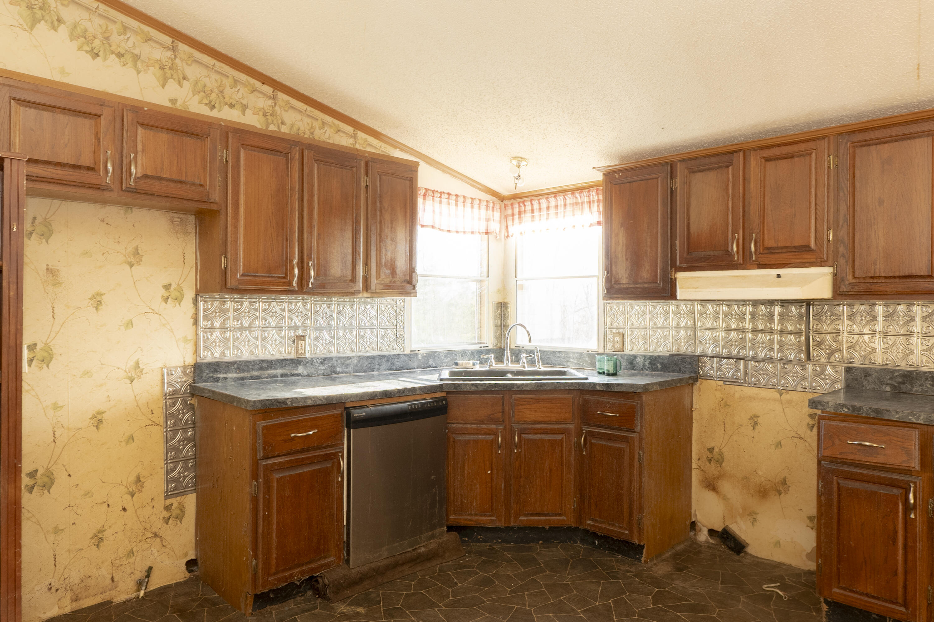 1015 Old Fall Creek Road Property Photo 15