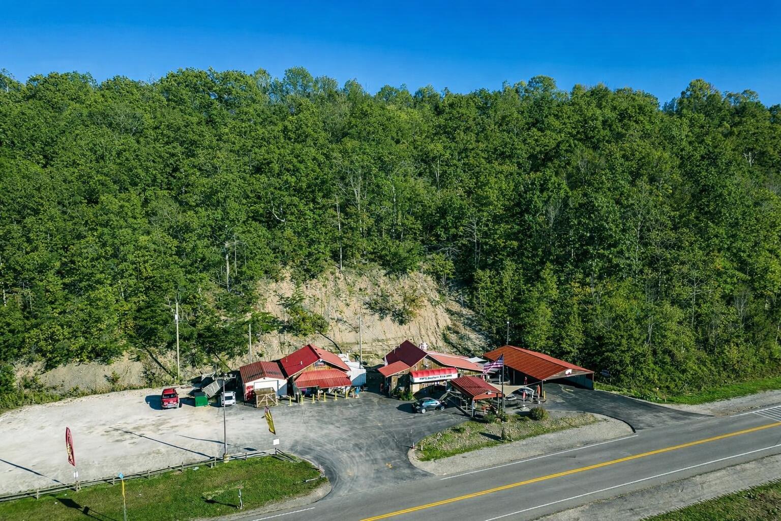 110 S Ky-801 Property Photo 1