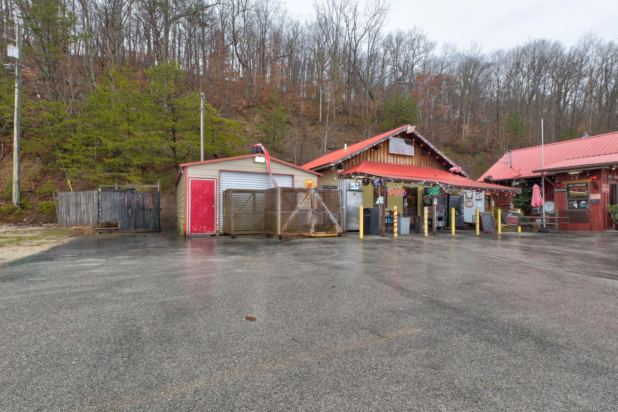 110 S Ky-801 Property Photo 4