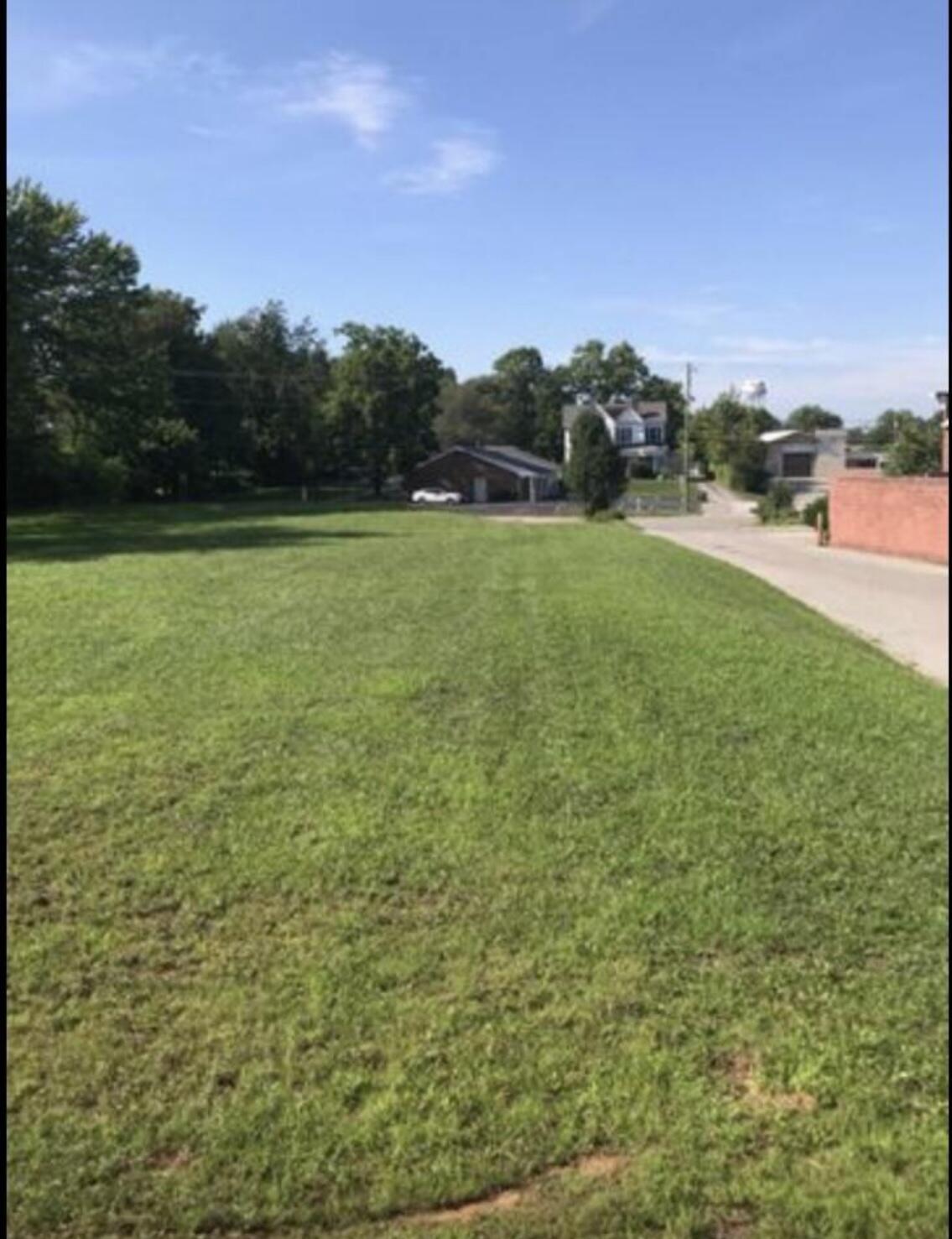 650 Winchester Rd. Property Photo 8