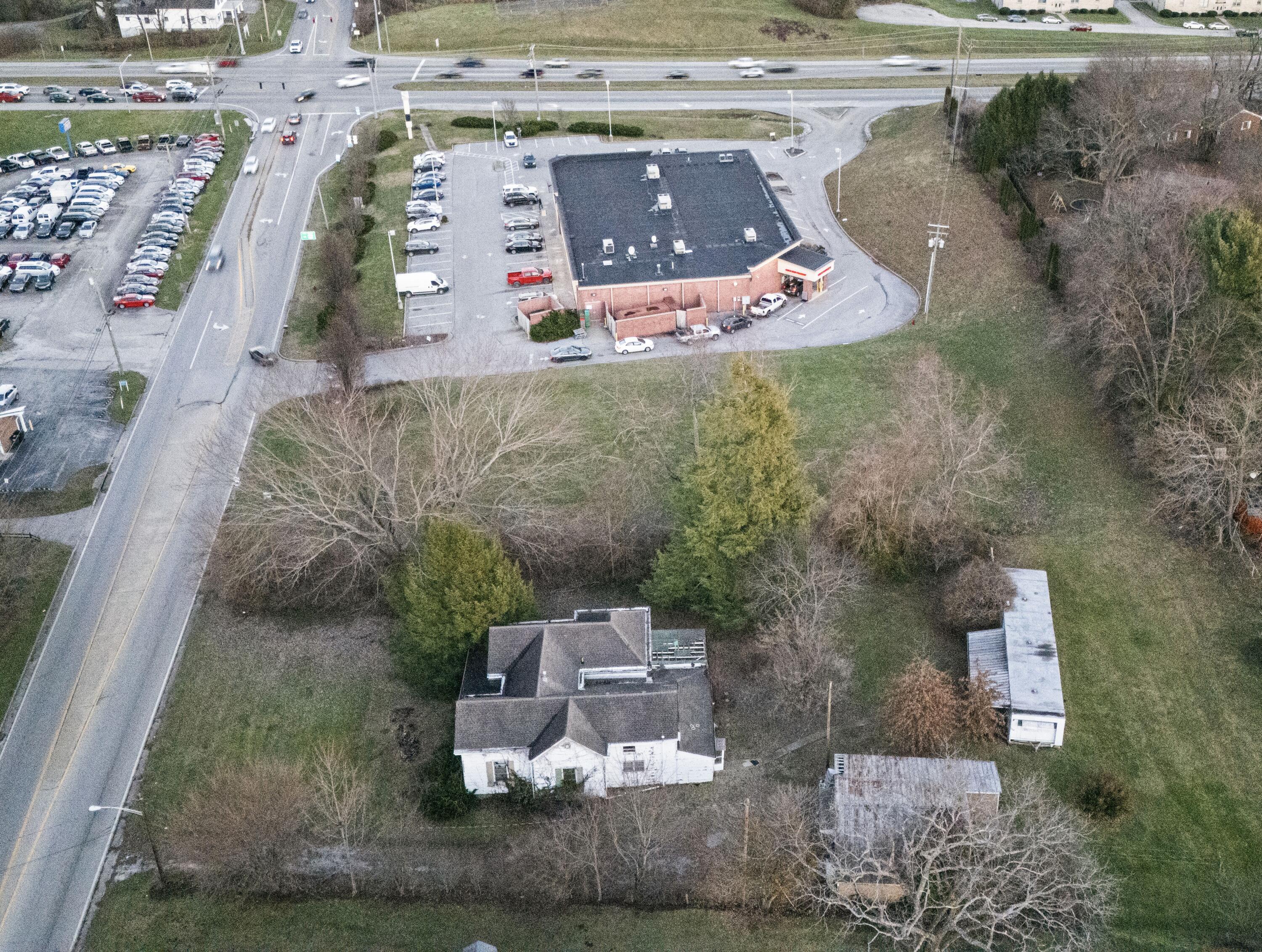 650 Winchester Rd. Property Photo 12