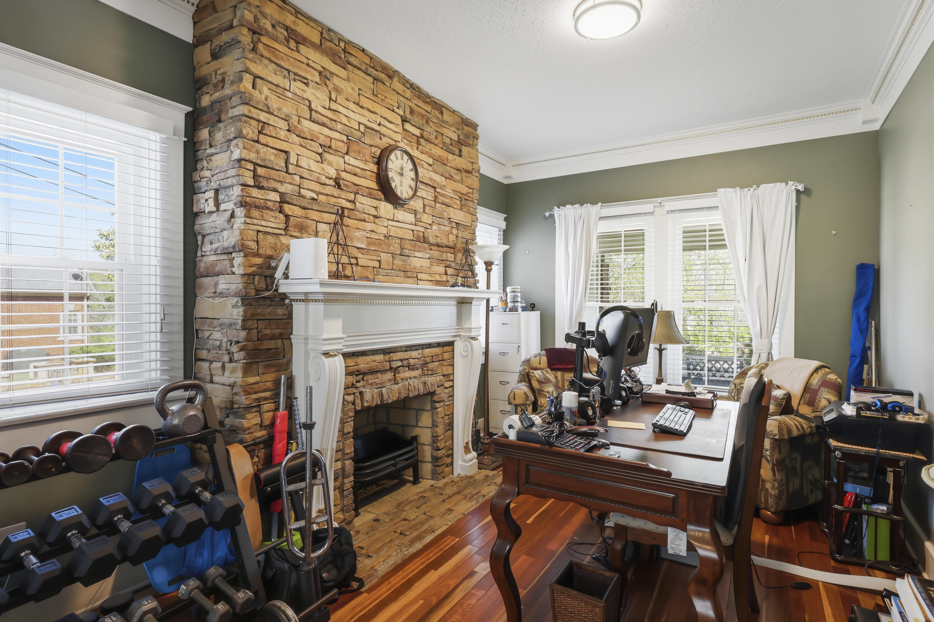 206 E Grundy Avenue Property Photo 19