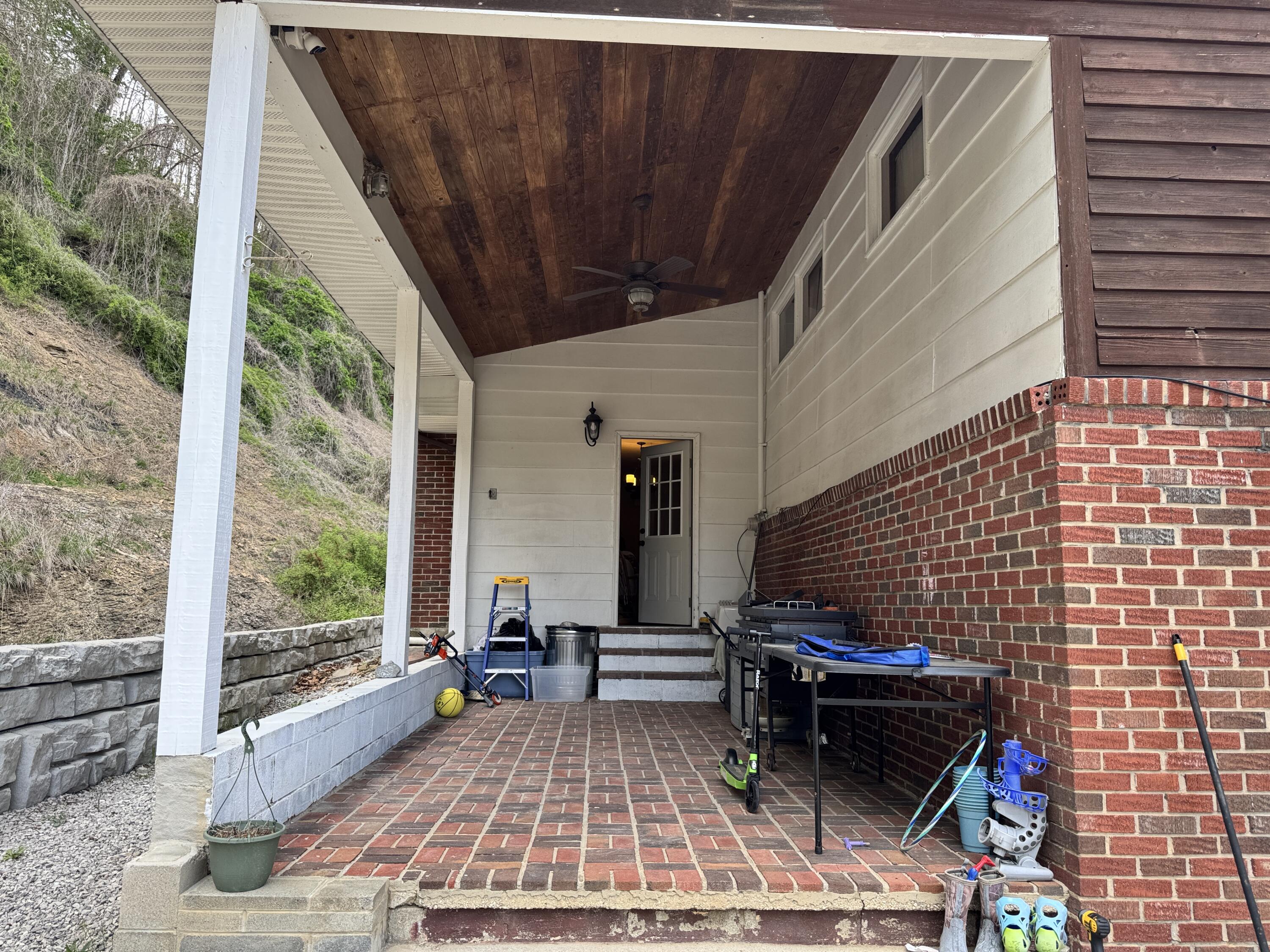 514 Cracker Bottom Rd Road Property Photo 4
