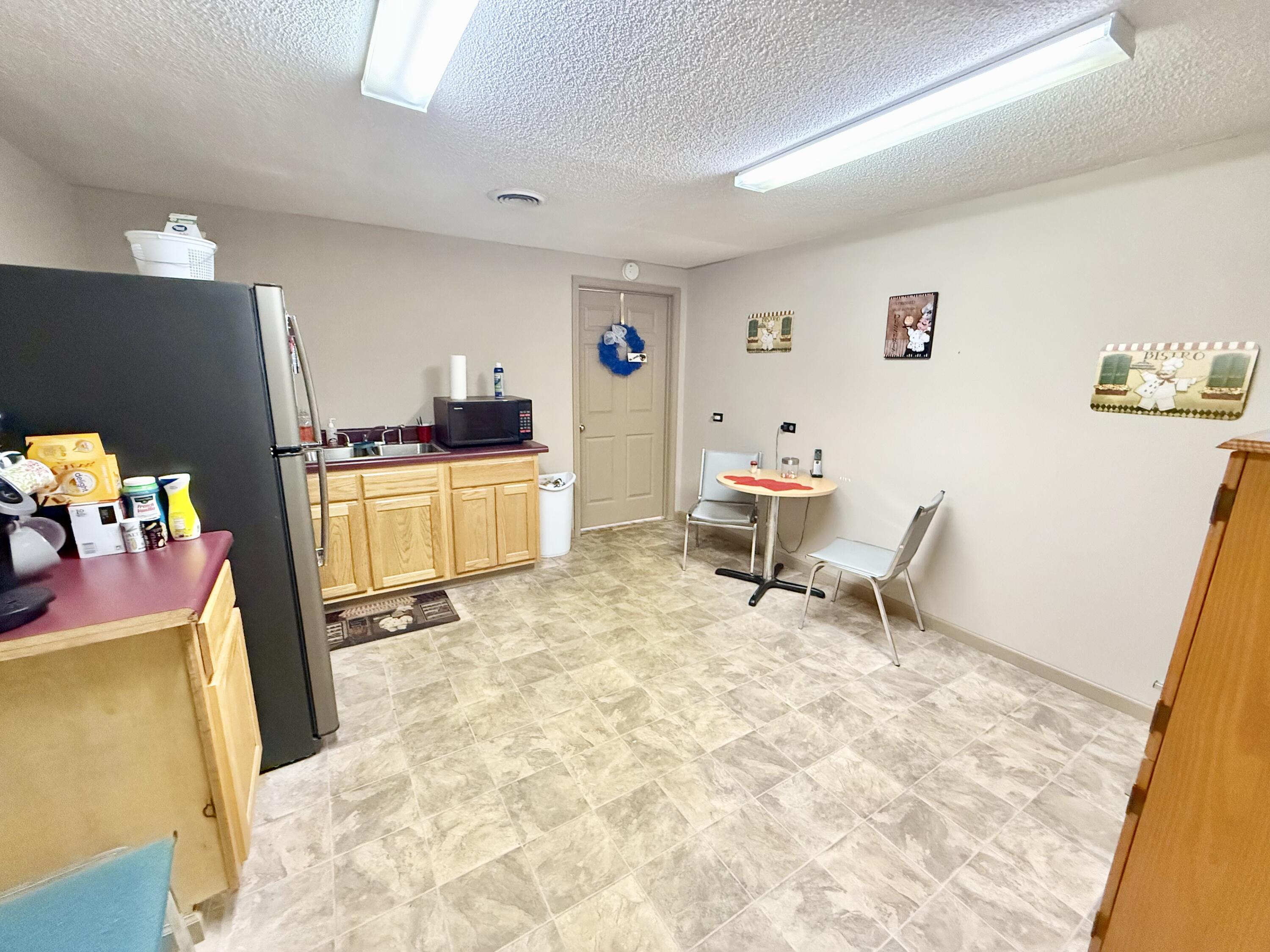 68 Medical Lane Property Photo 6