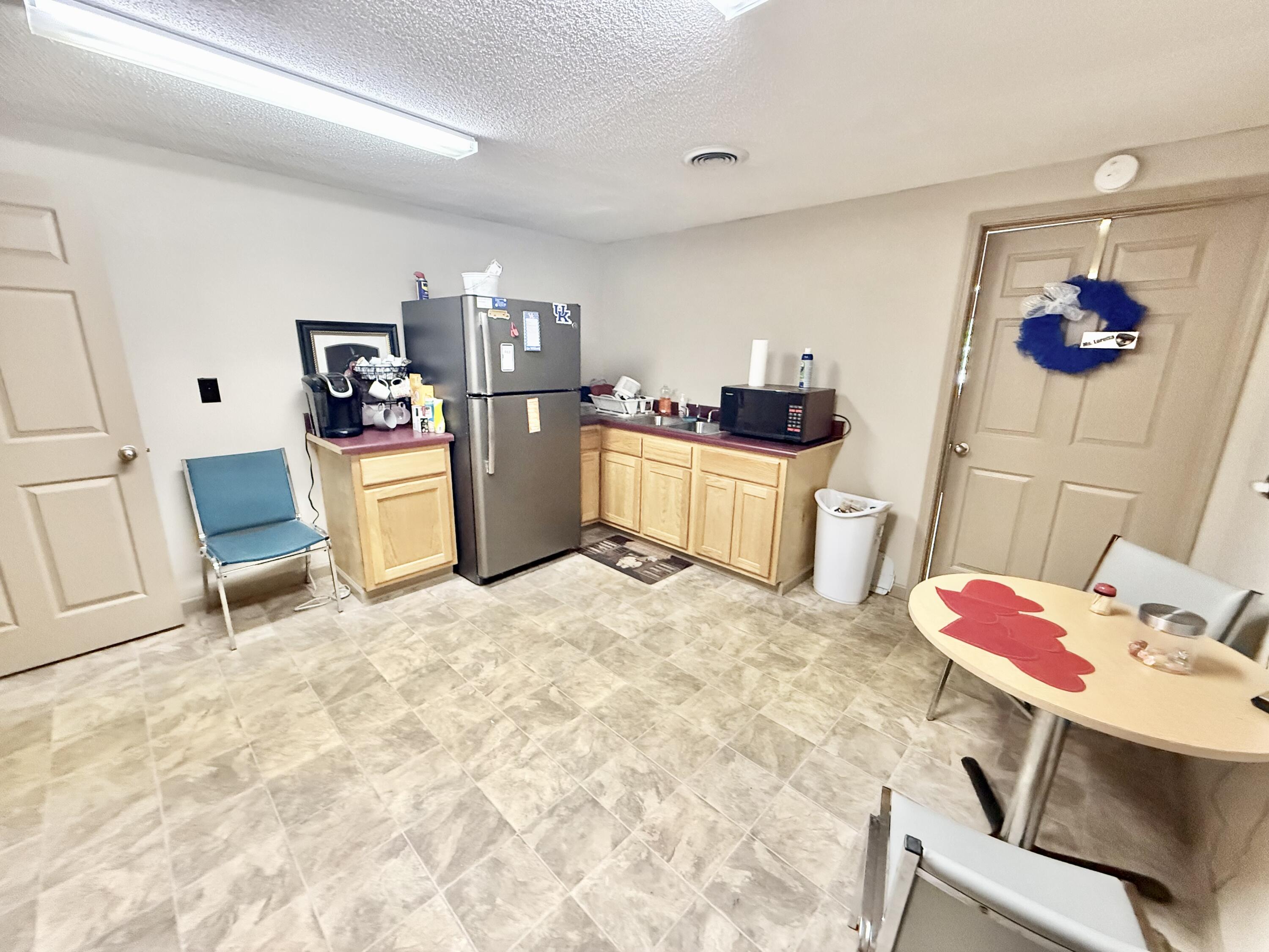 68 Medical Lane Property Photo 7