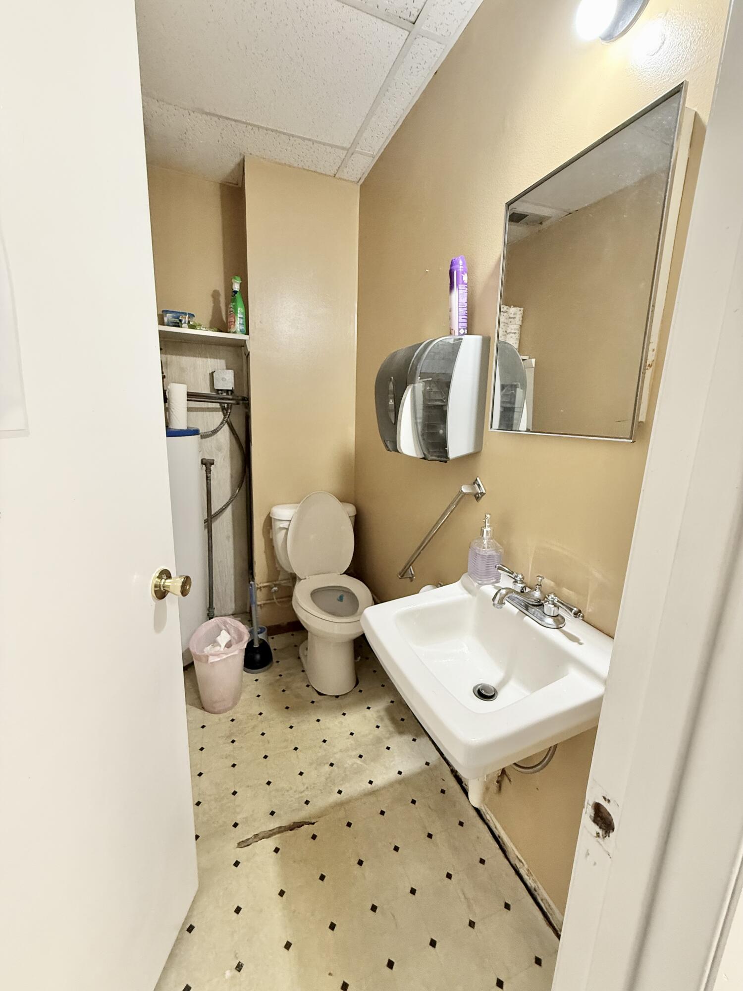 76 Medical Lane Property Photo 7