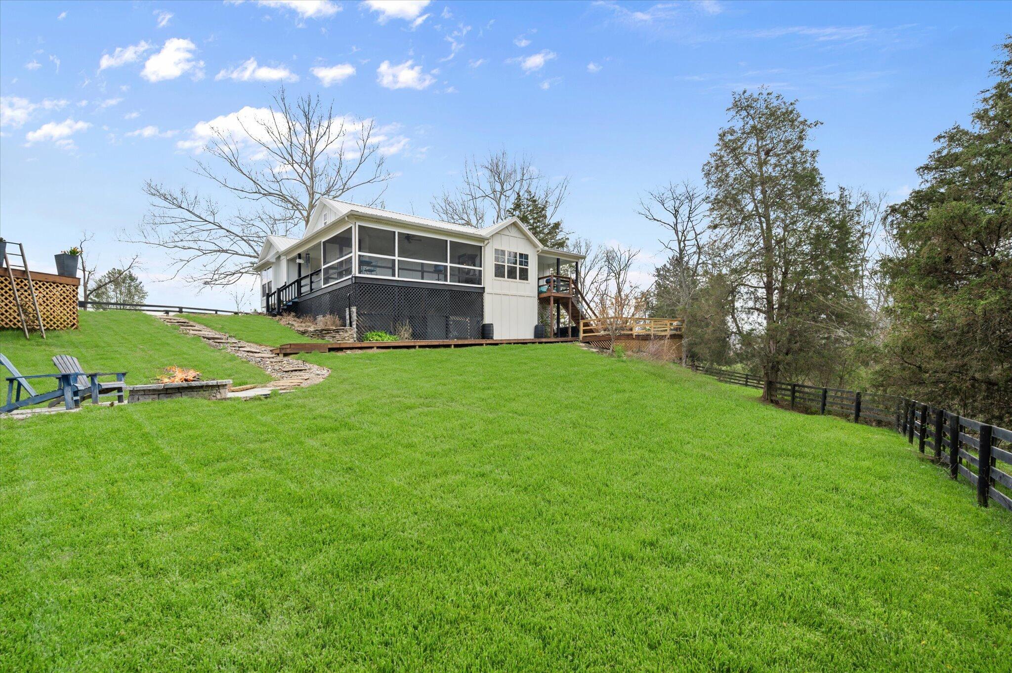 9787 Elmburg Road Property Photo 9