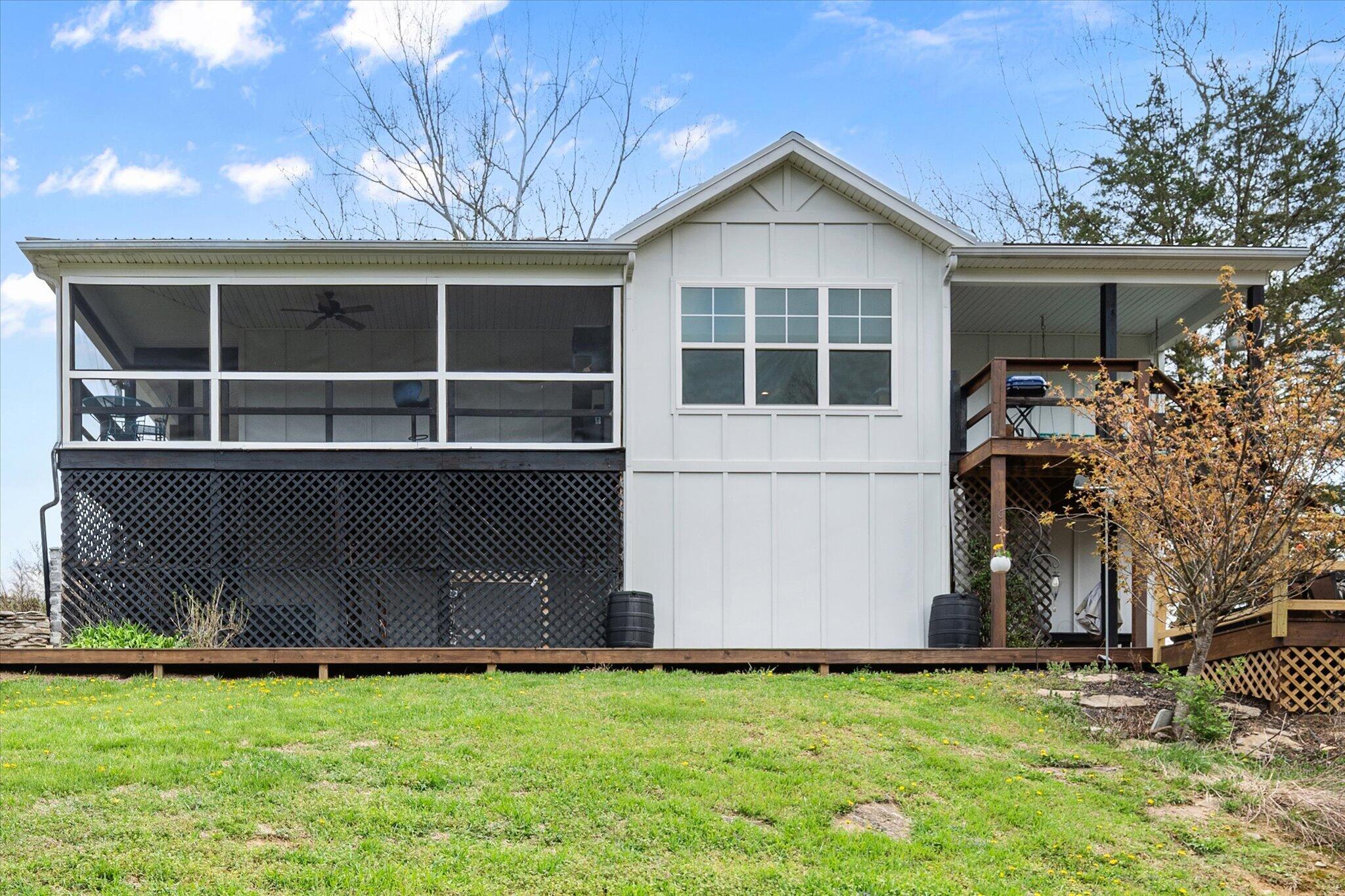 9787 Elmburg Road Property Photo 10