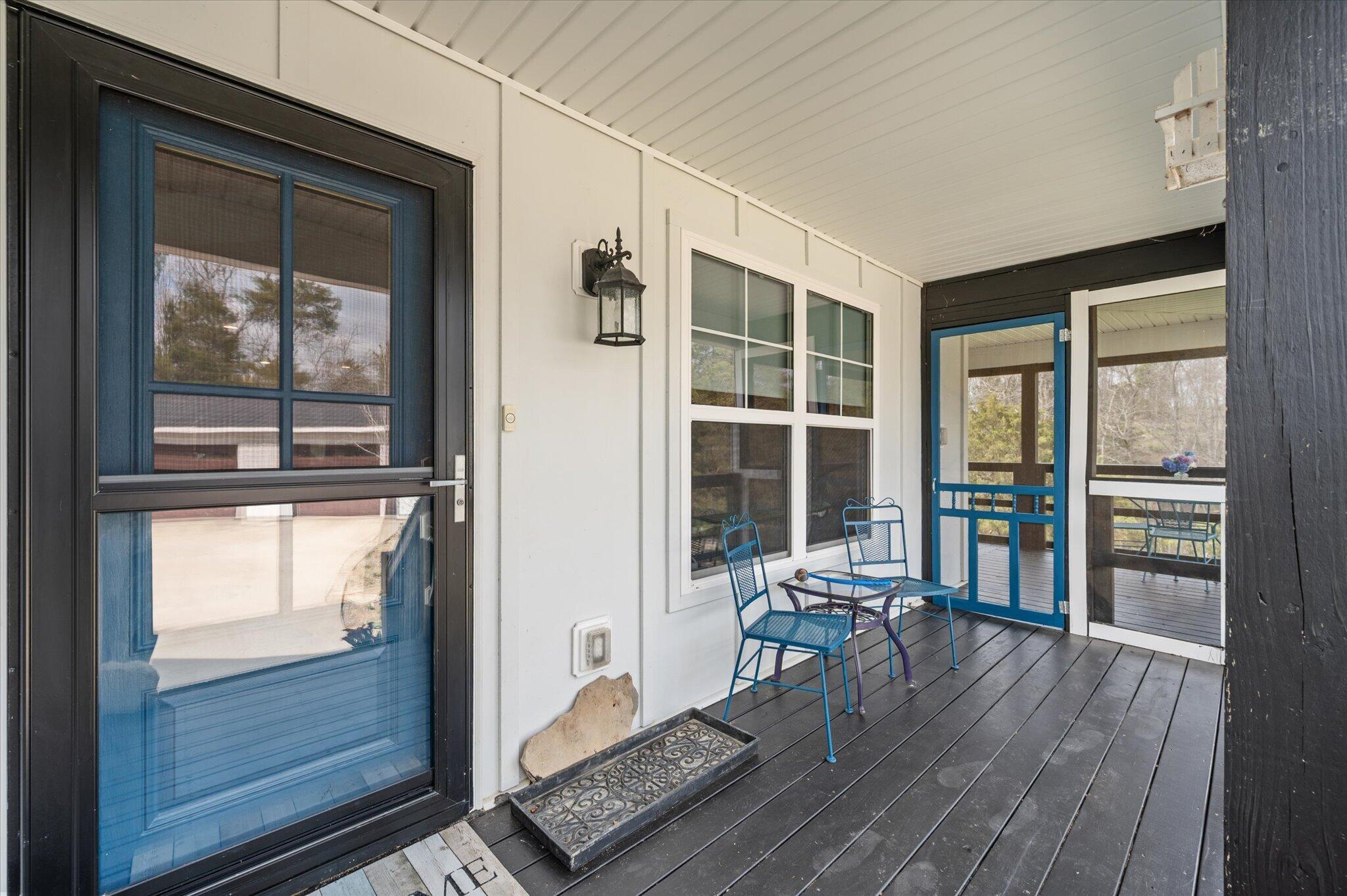 9787 Elmburg Road Property Photo 16
