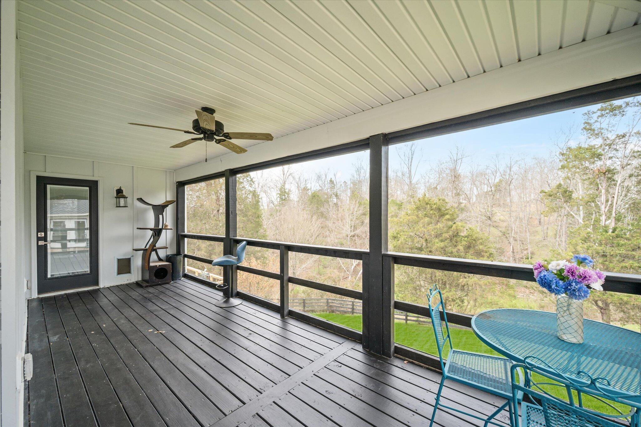 9787 Elmburg Road Property Photo 17
