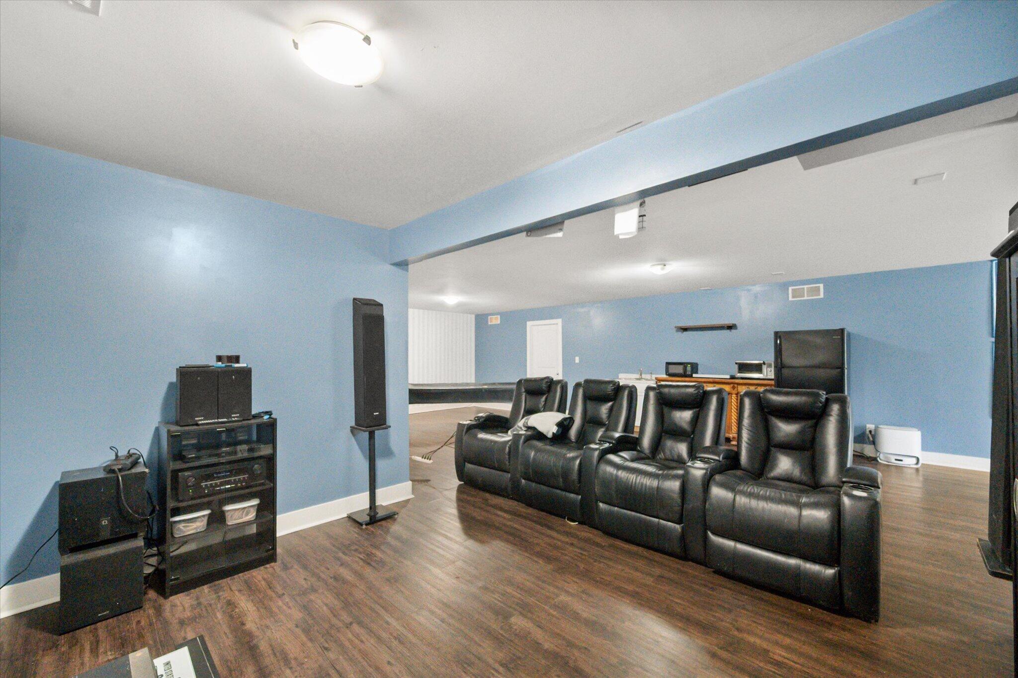 9787 Elmburg Road Property Photo 53