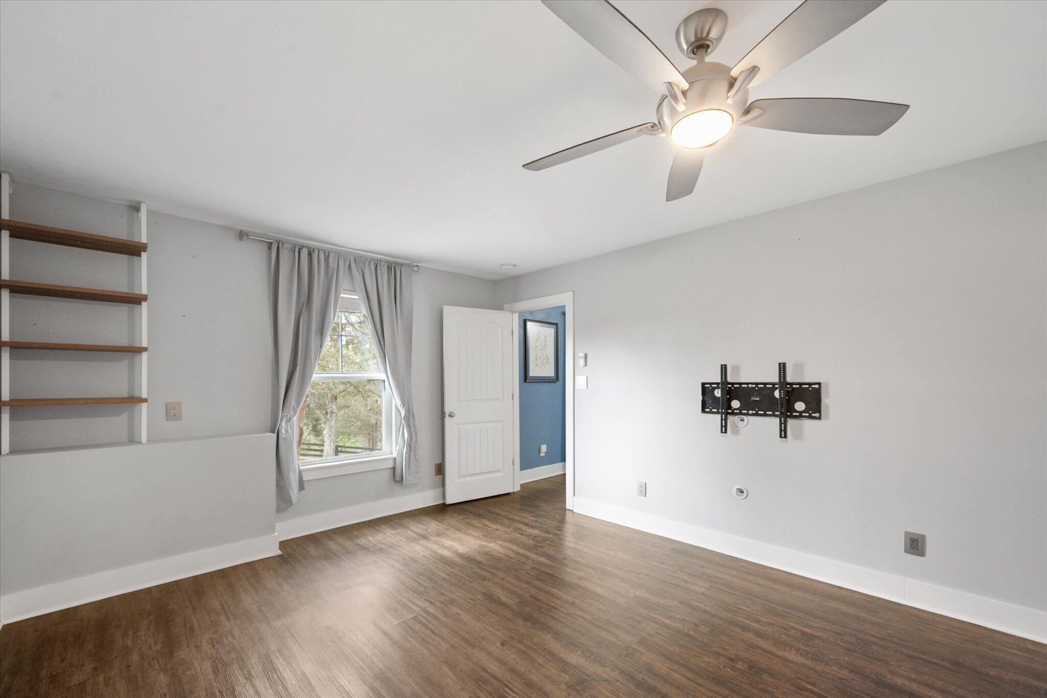 9787 Elmburg Road Property Photo 56