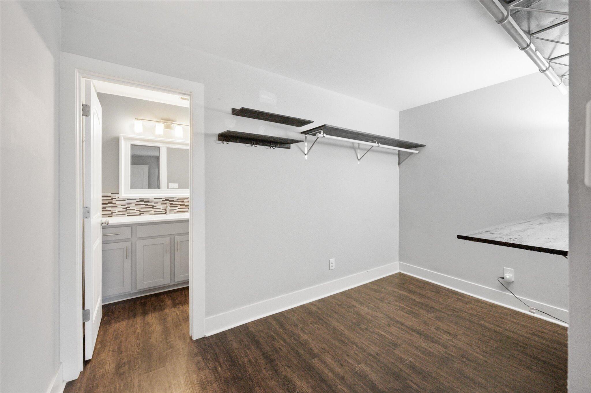 9787 Elmburg Road Property Photo 57