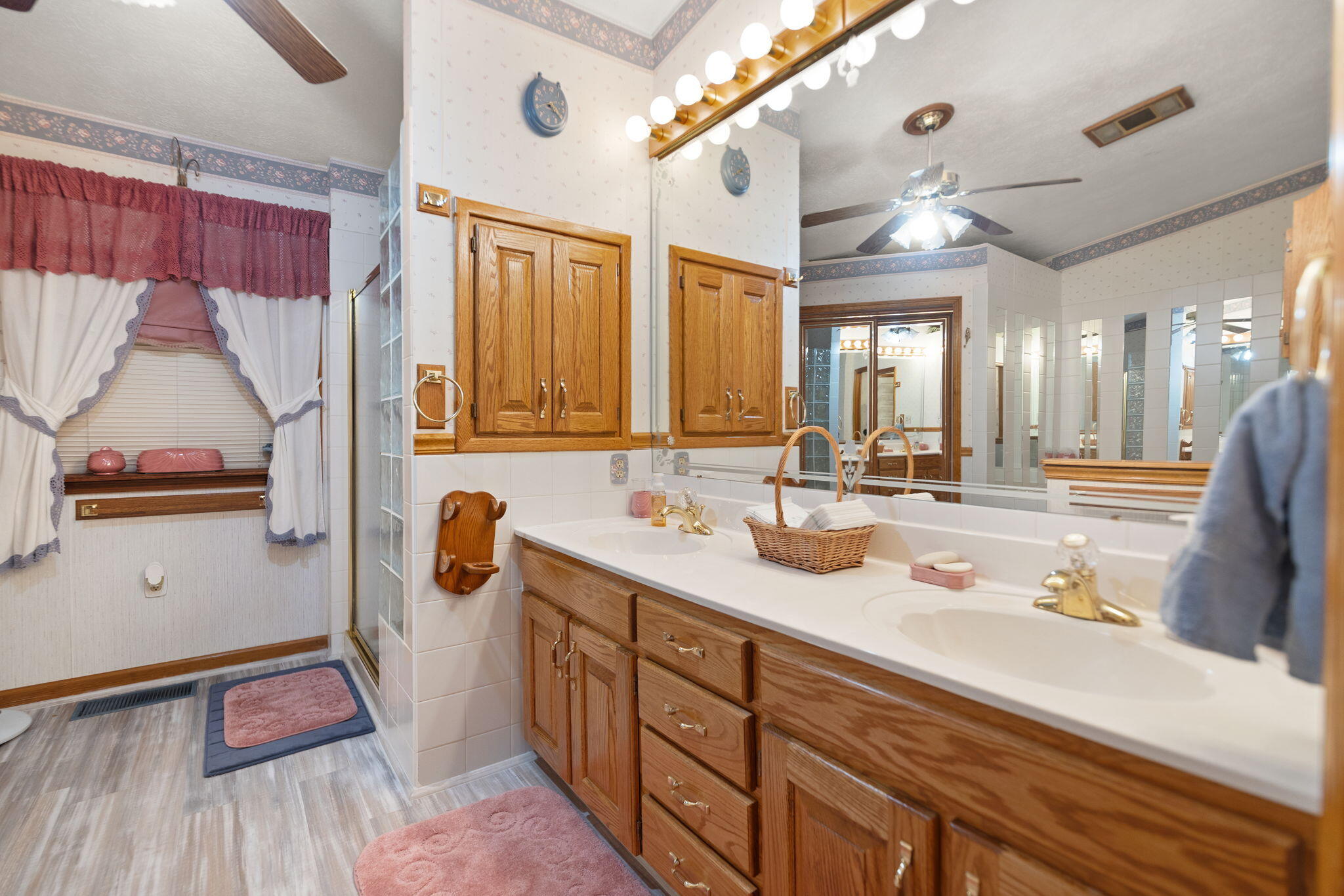1429 Brush Creek Road Property Photo 33