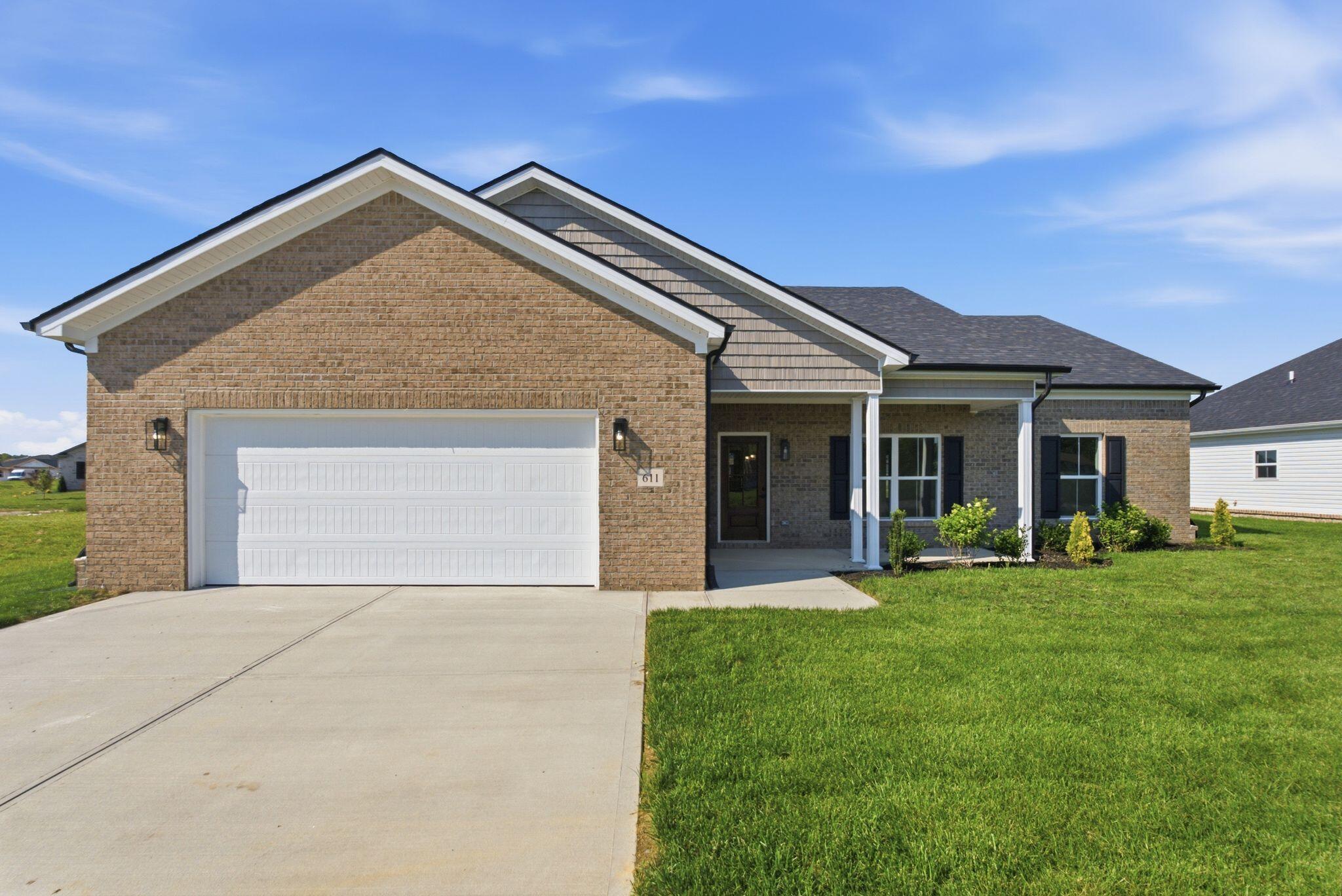 611 Comanche Drive Property Photo 1