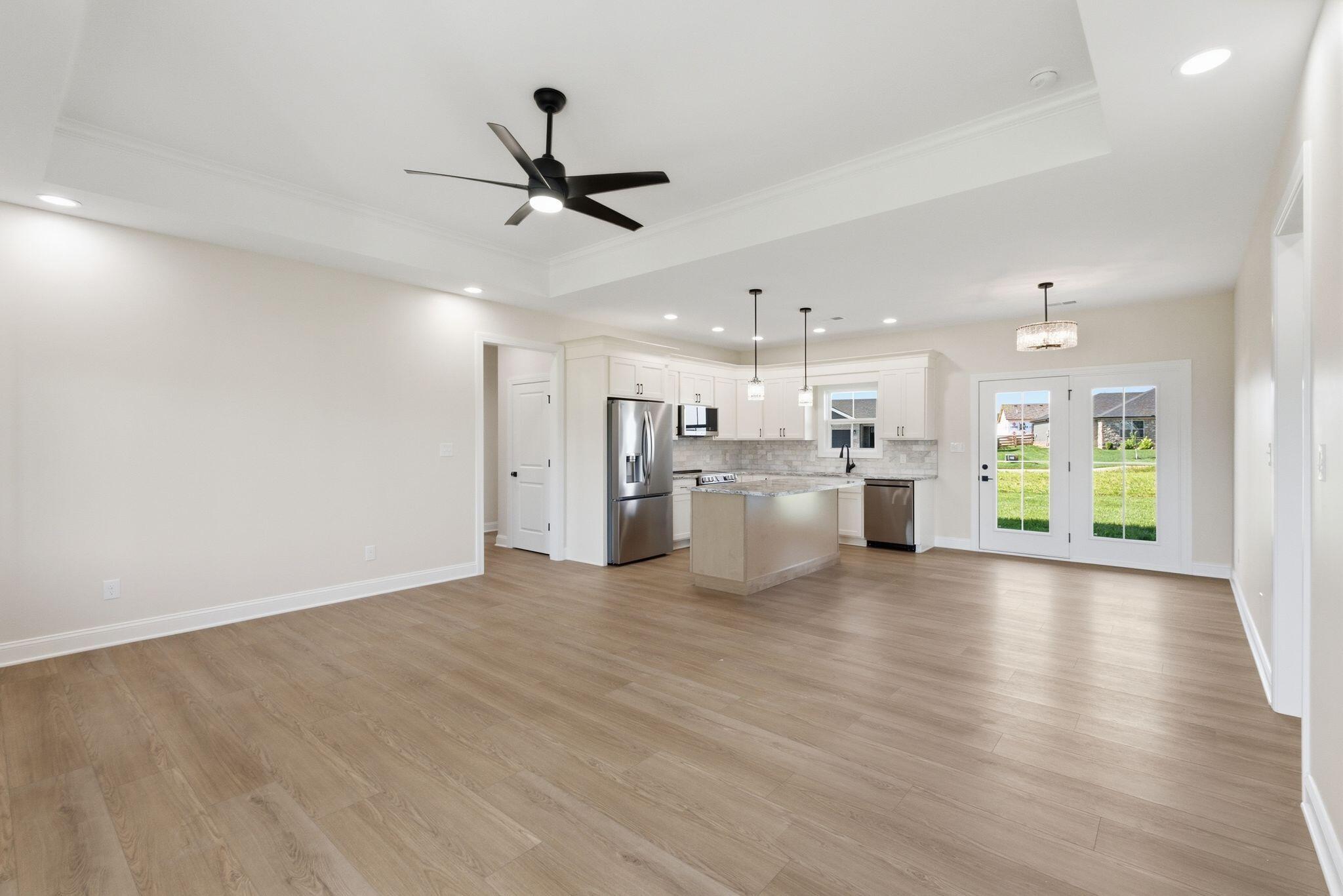 611 Comanche Drive Property Photo 8