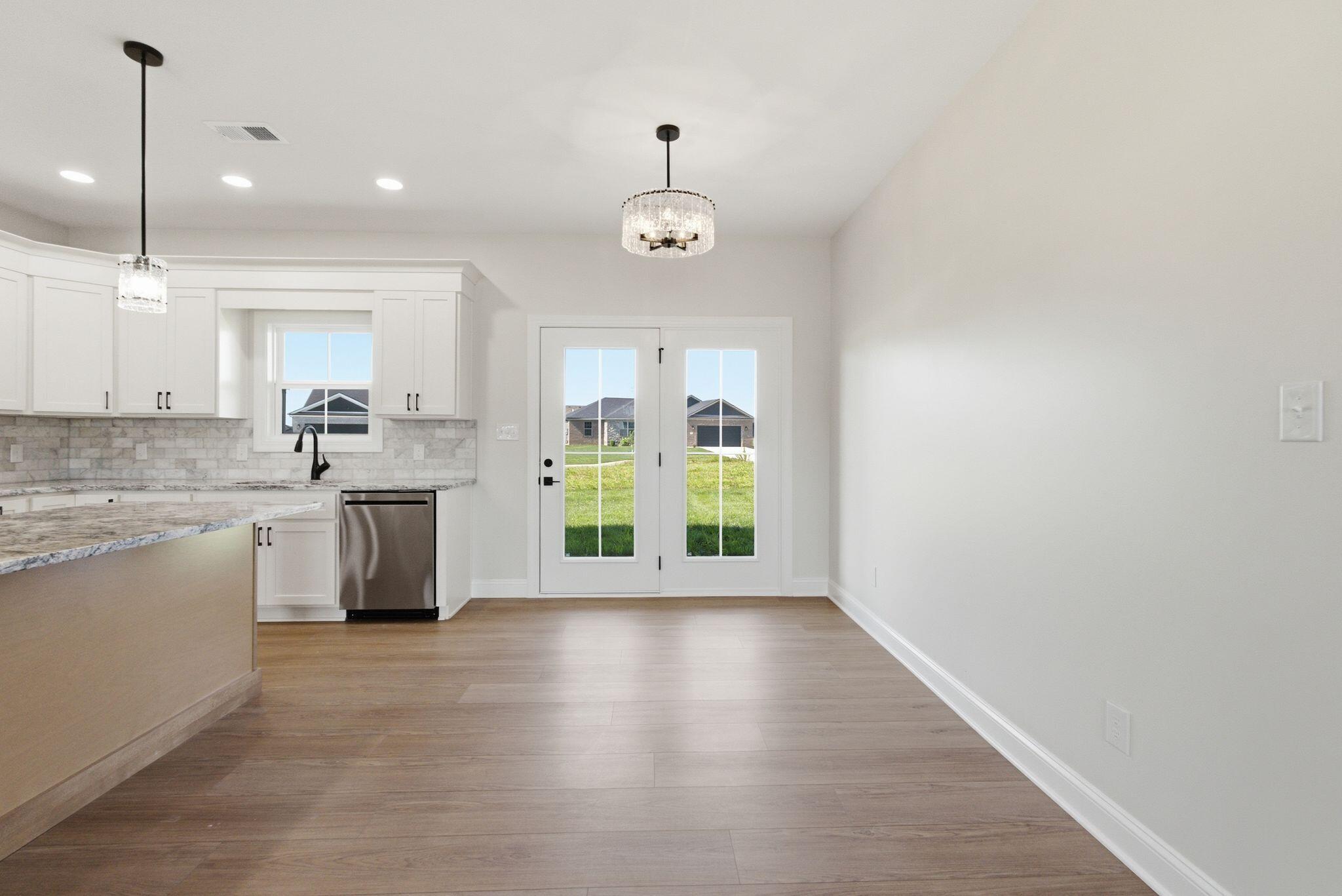 611 Comanche Drive Property Photo 11