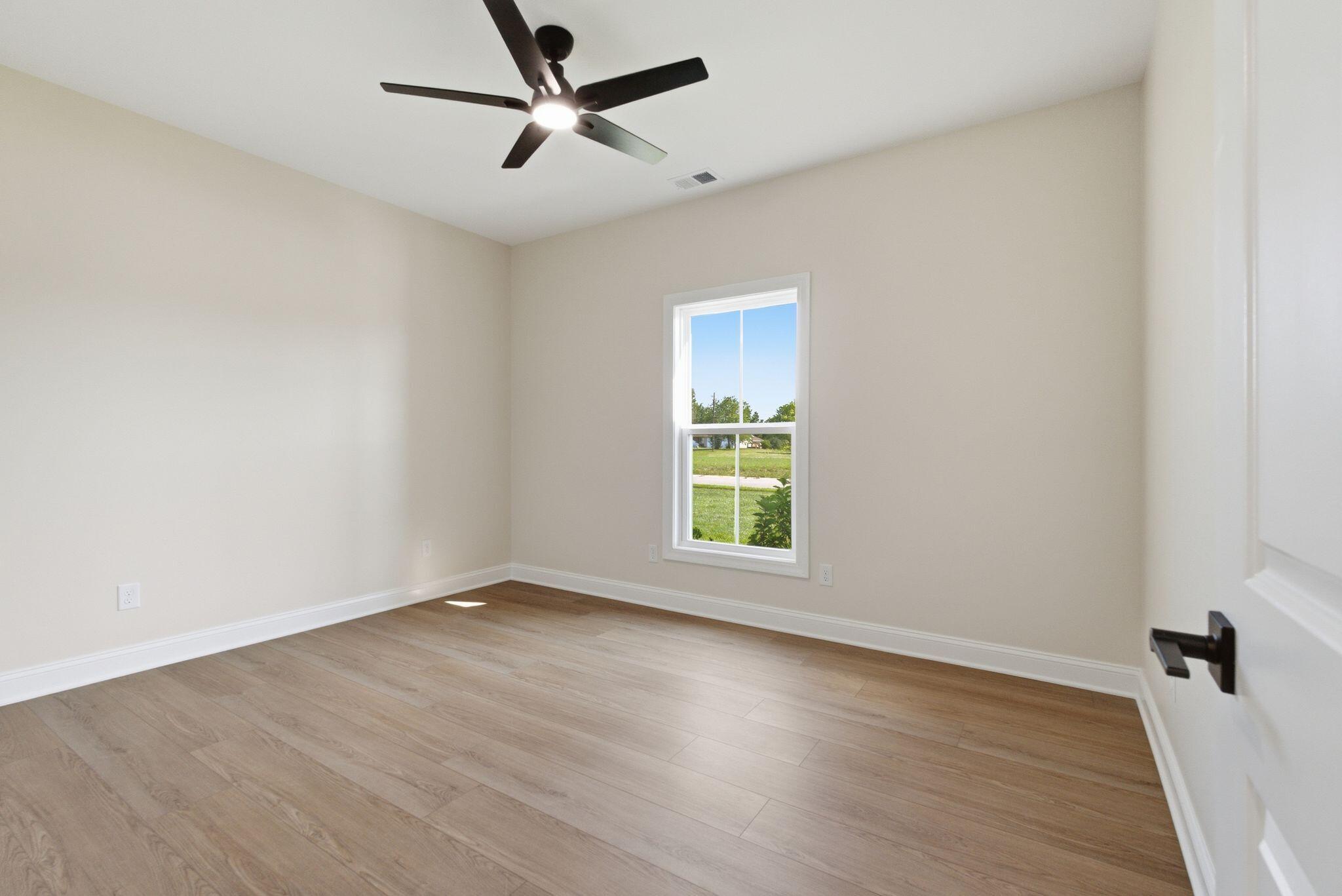 611 Comanche Drive Property Photo 18