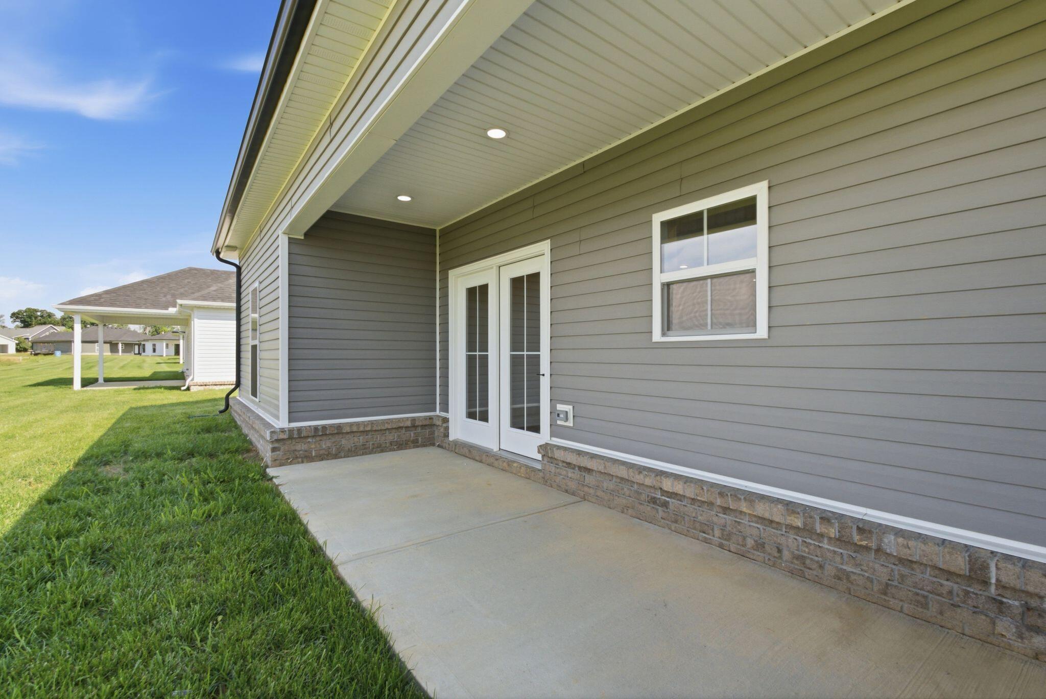 611 Comanche Drive Property Photo 32