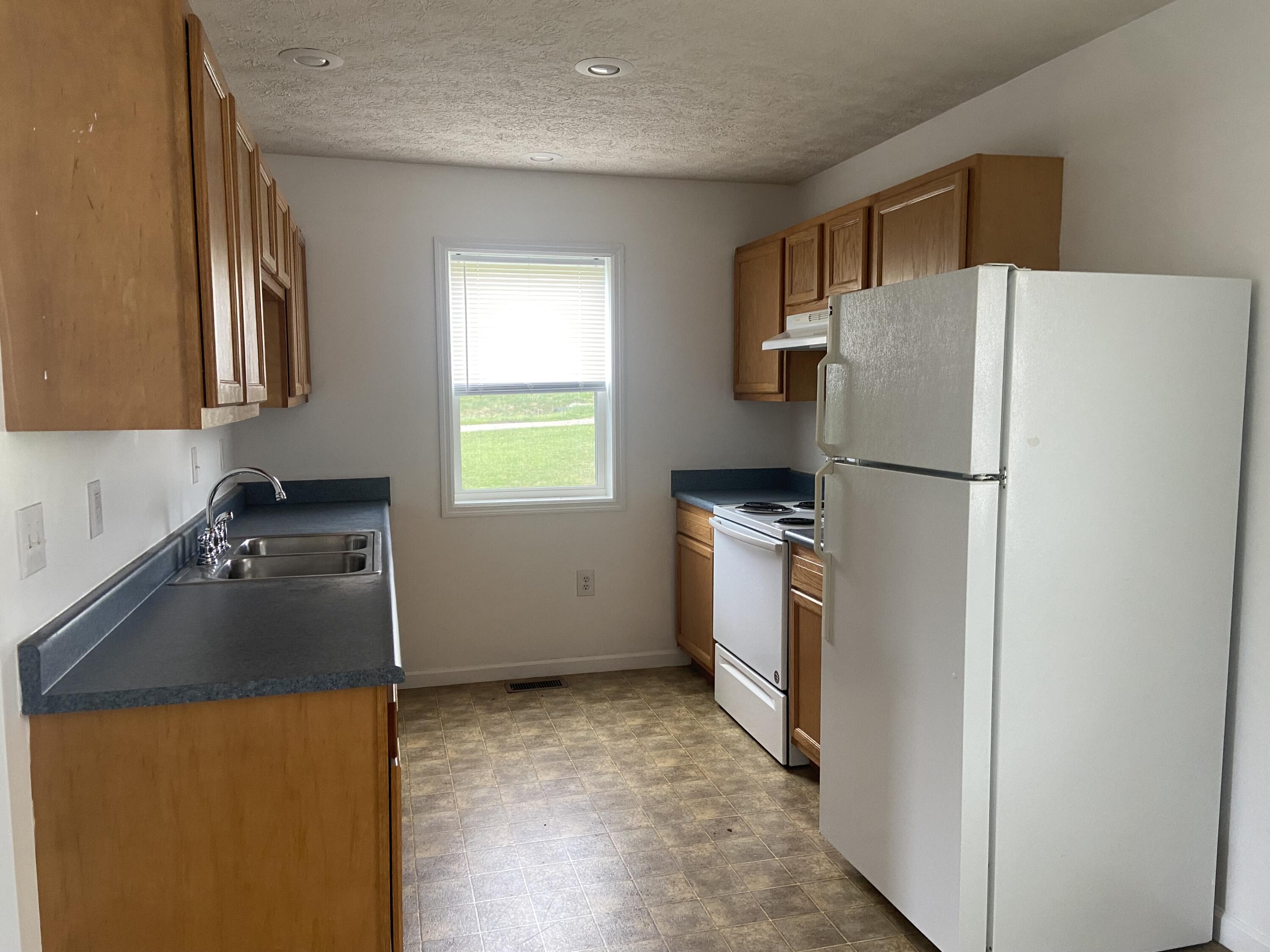 300 Tuffy Stull Road Property Photo 4