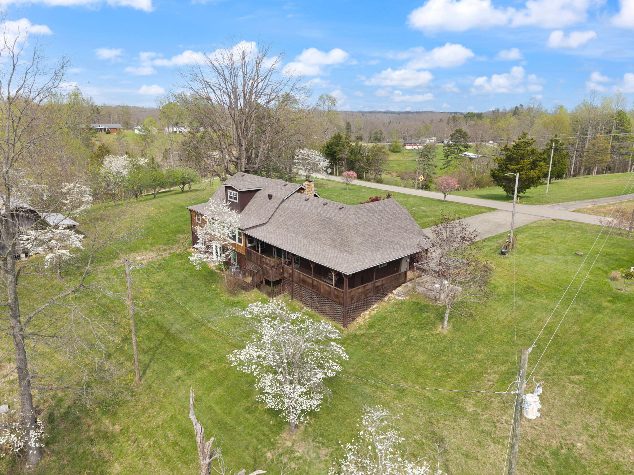 7800 Highway 1643 Property Photo 11