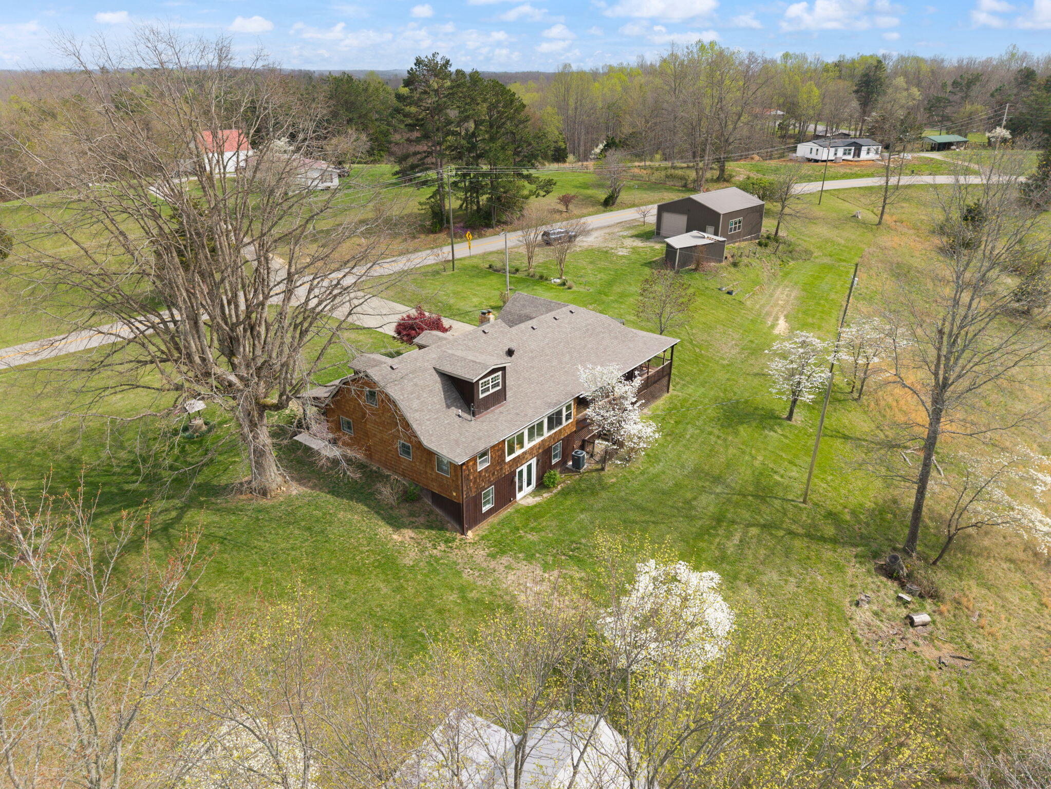 7800 Highway 1643 Property Photo 13