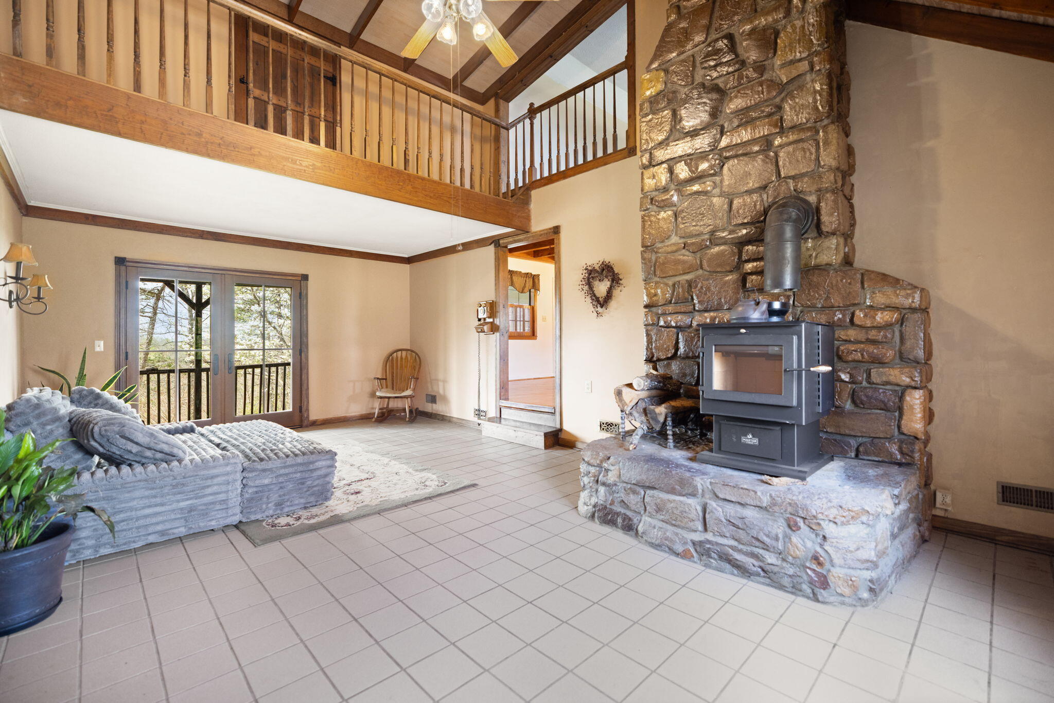 7800 Highway 1643 Property Photo 25