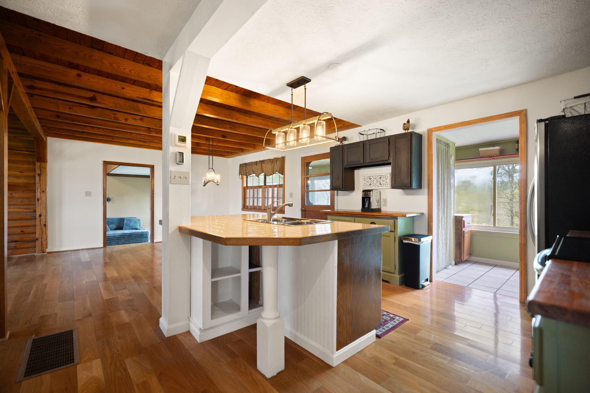 7800 Highway 1643 Property Photo 35