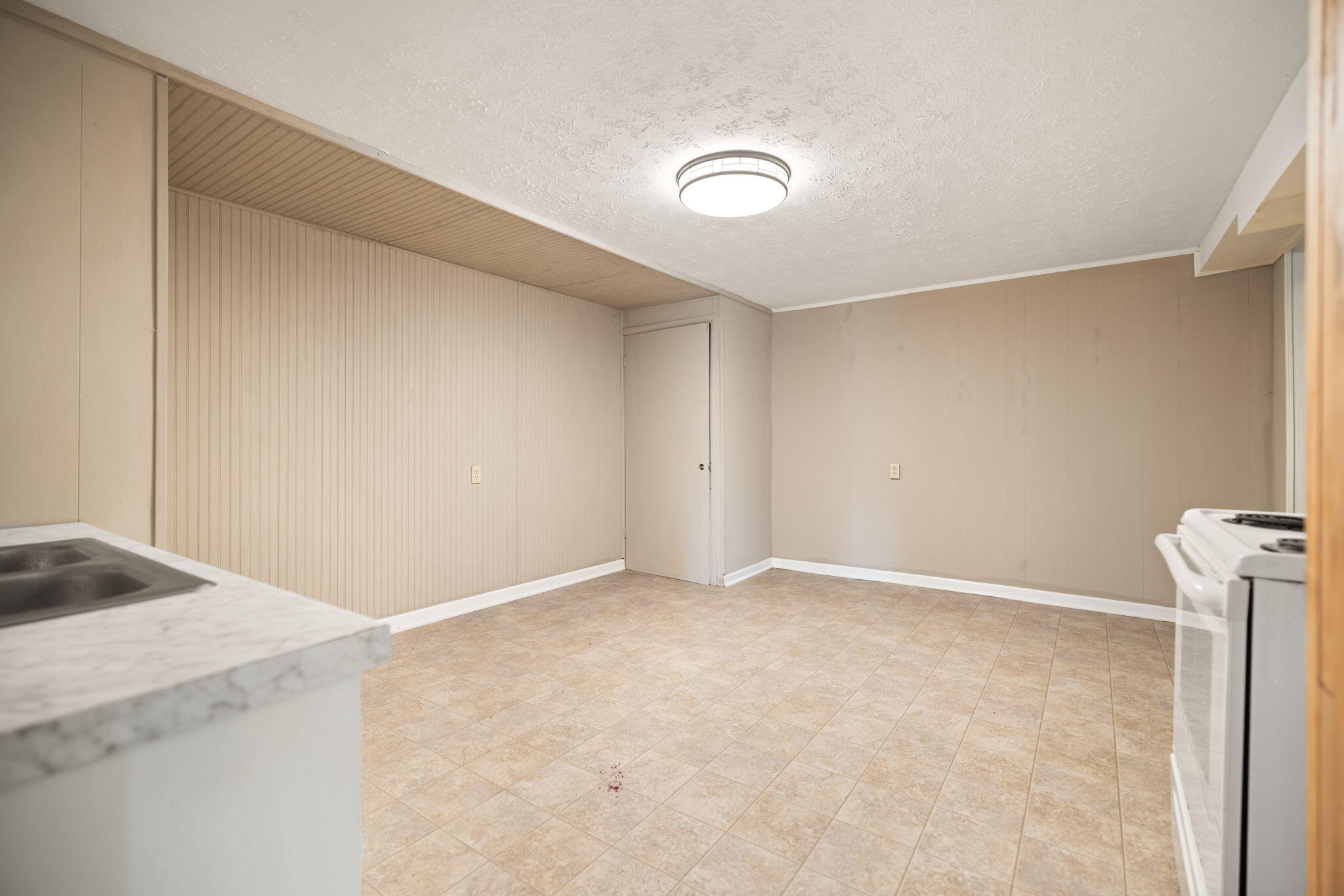 7800 Highway 1643 Property Photo 66
