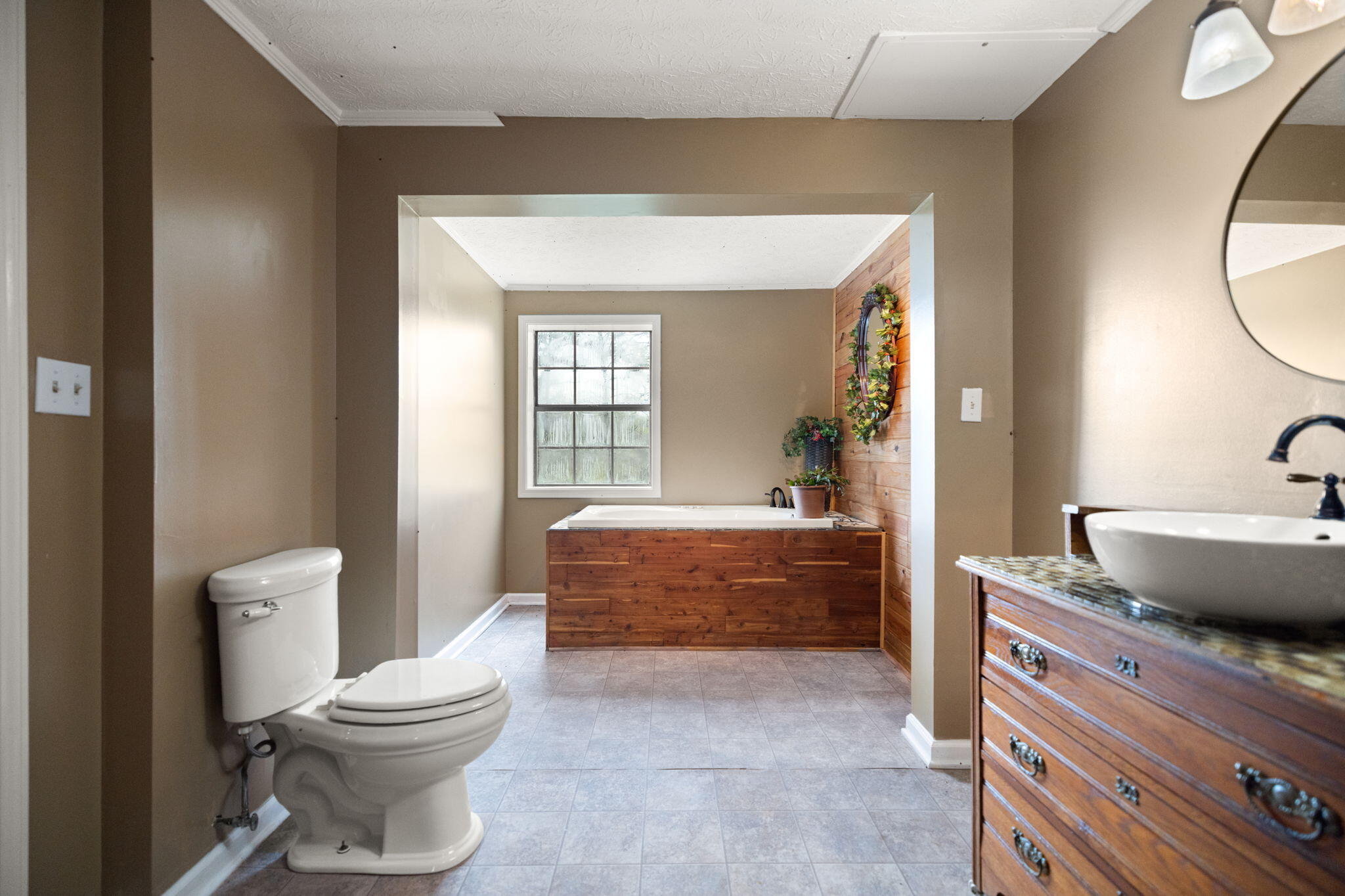 7800 Highway 1643 Property Photo 68