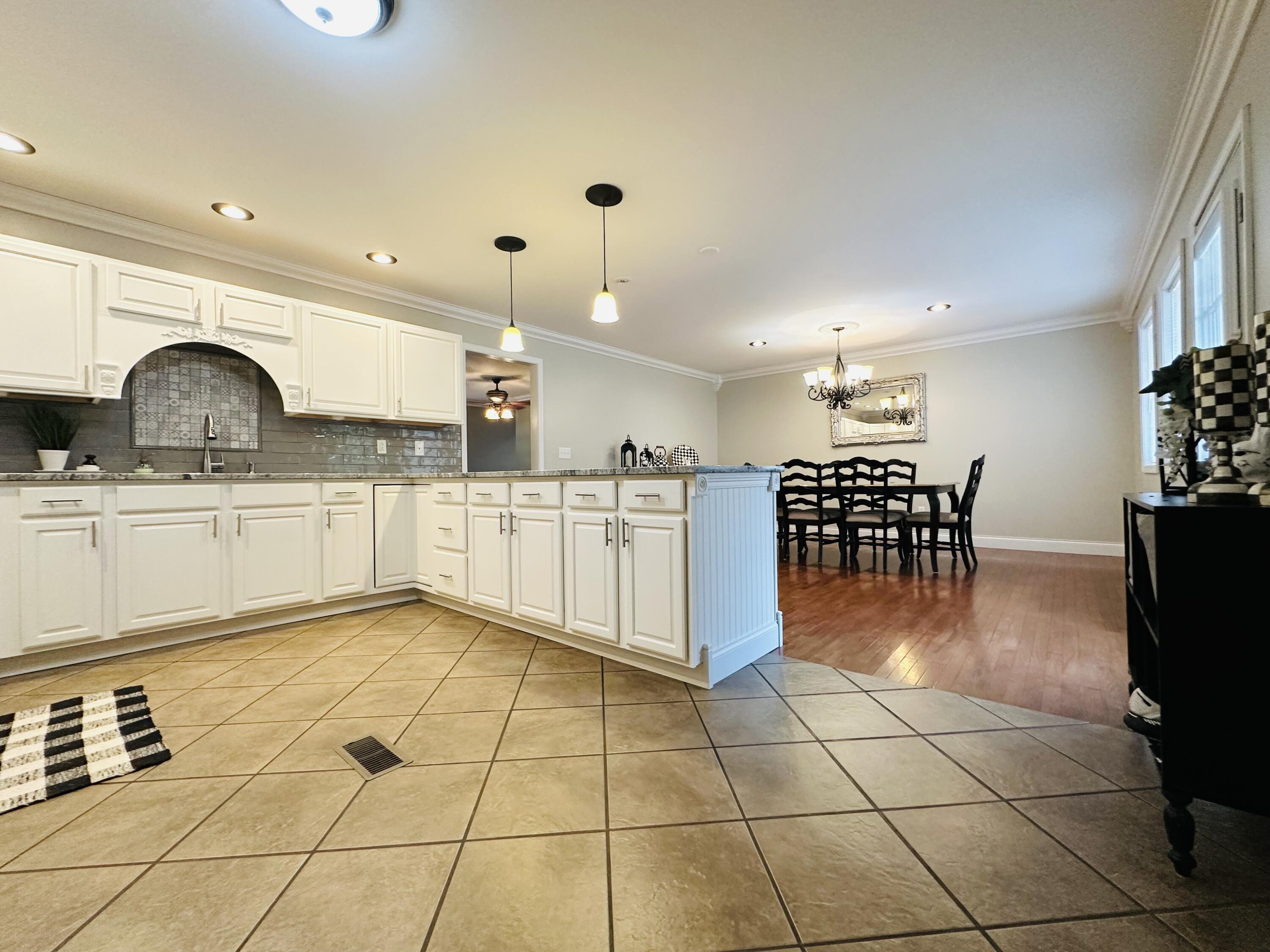 174 Collins Gibson Road Property Photo 5