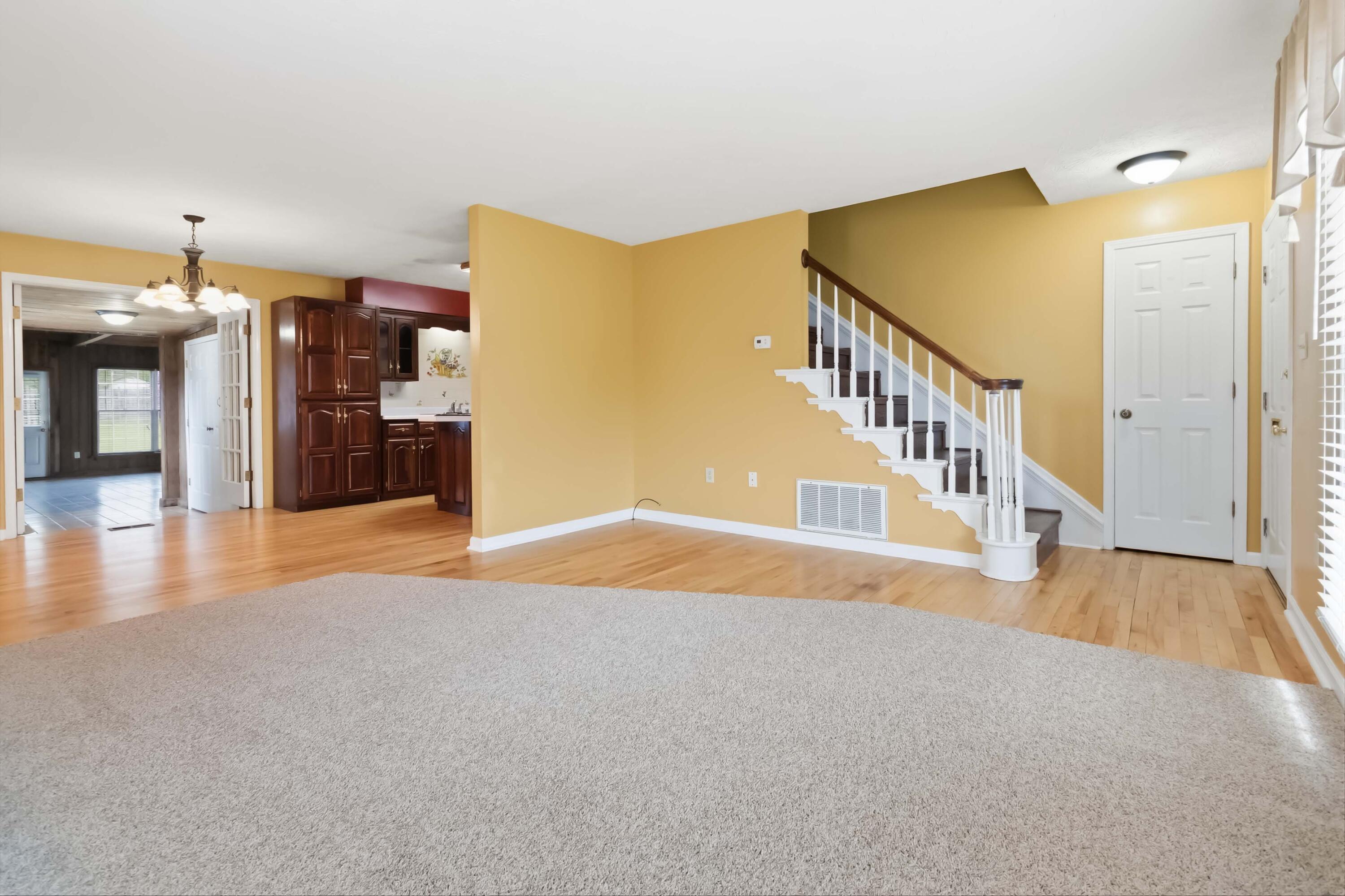 710 E Bryant Street Property Photo 14