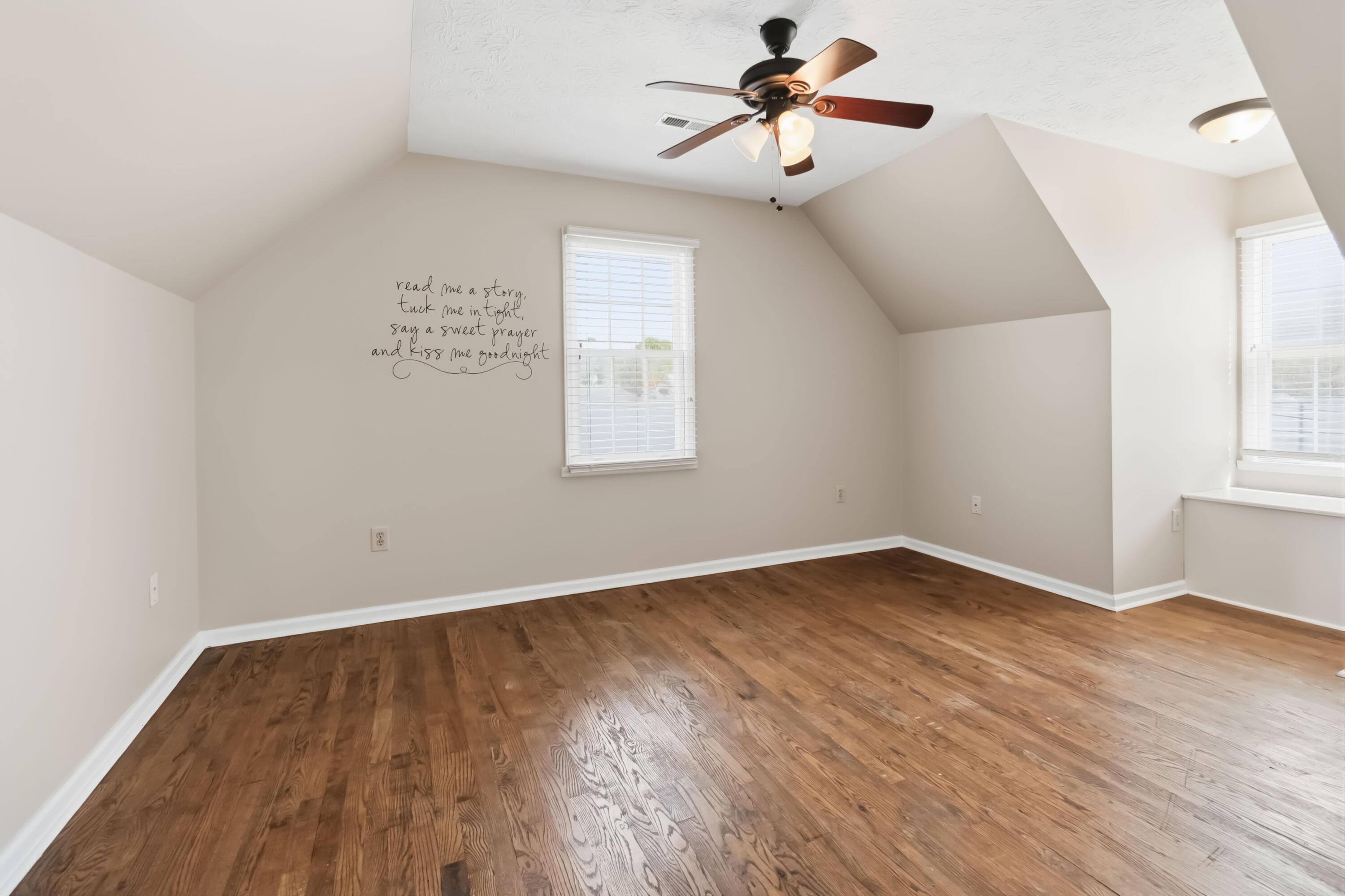 710 E Bryant Street Property Photo 20