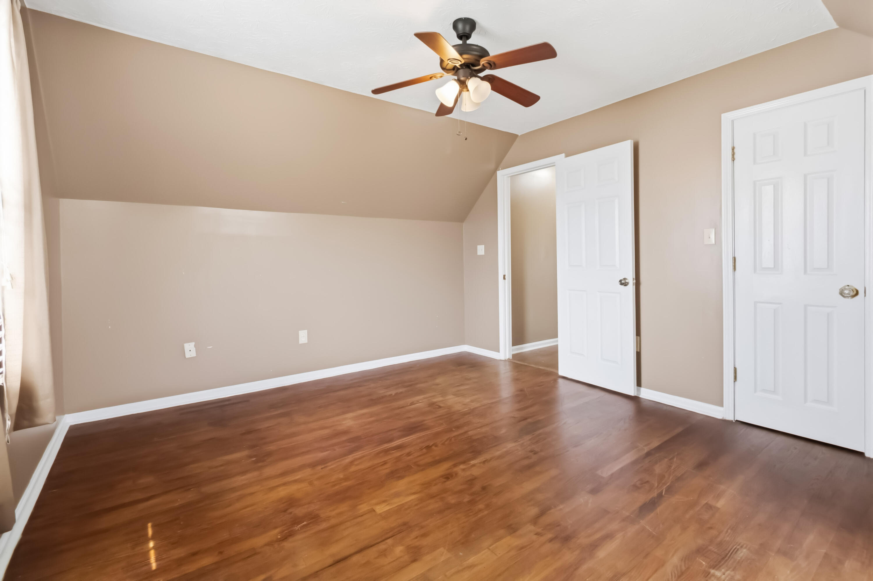710 E Bryant Street Property Photo 23