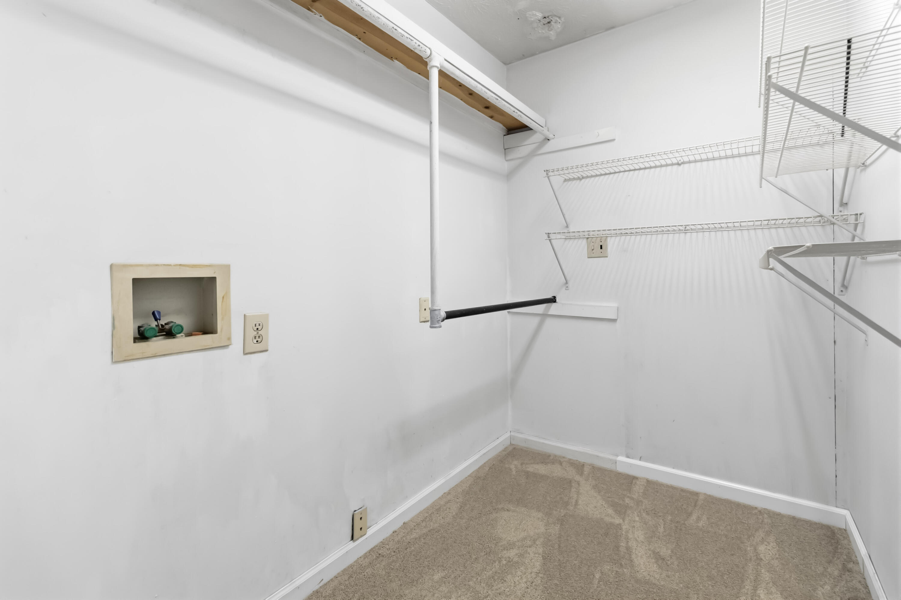 710 E Bryant Street Property Photo 30