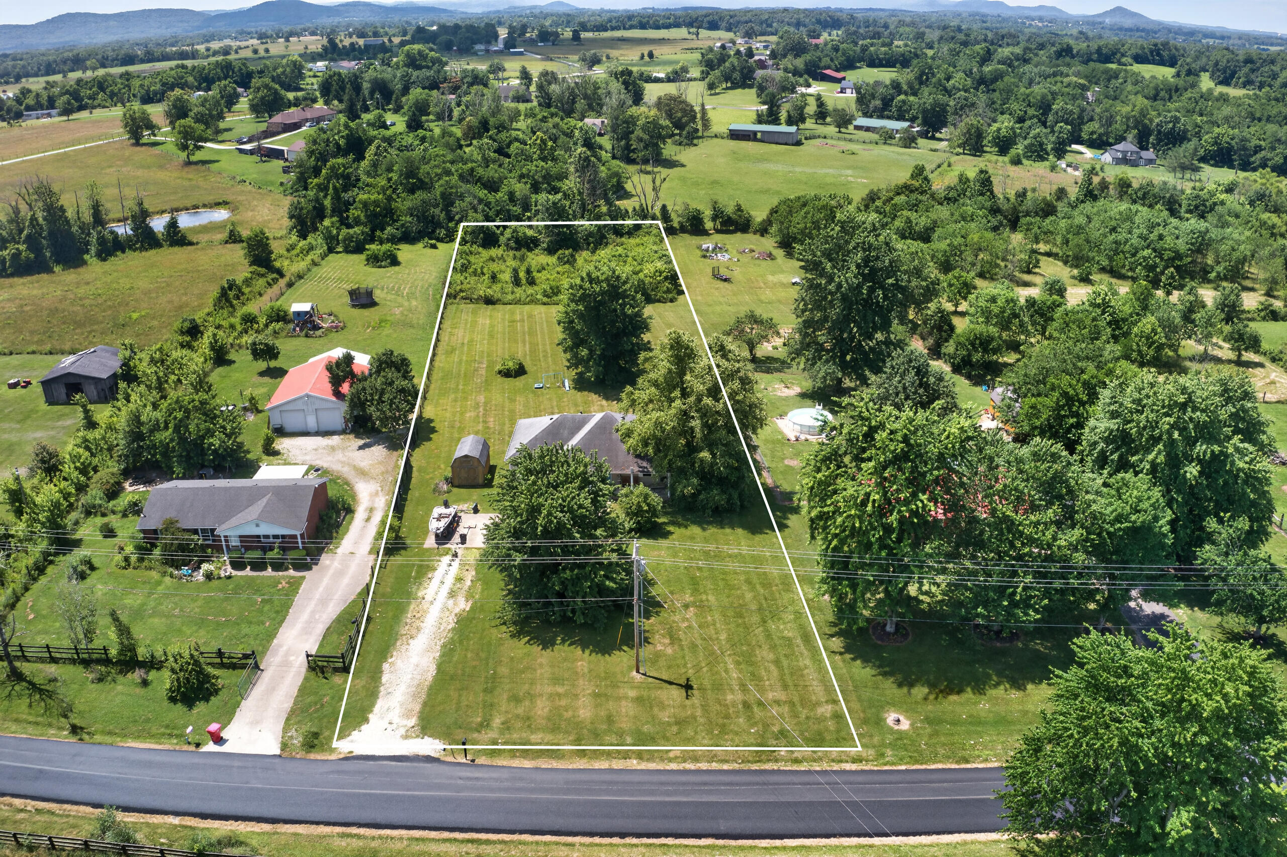 1657 Brassfield Road Property Photo 14