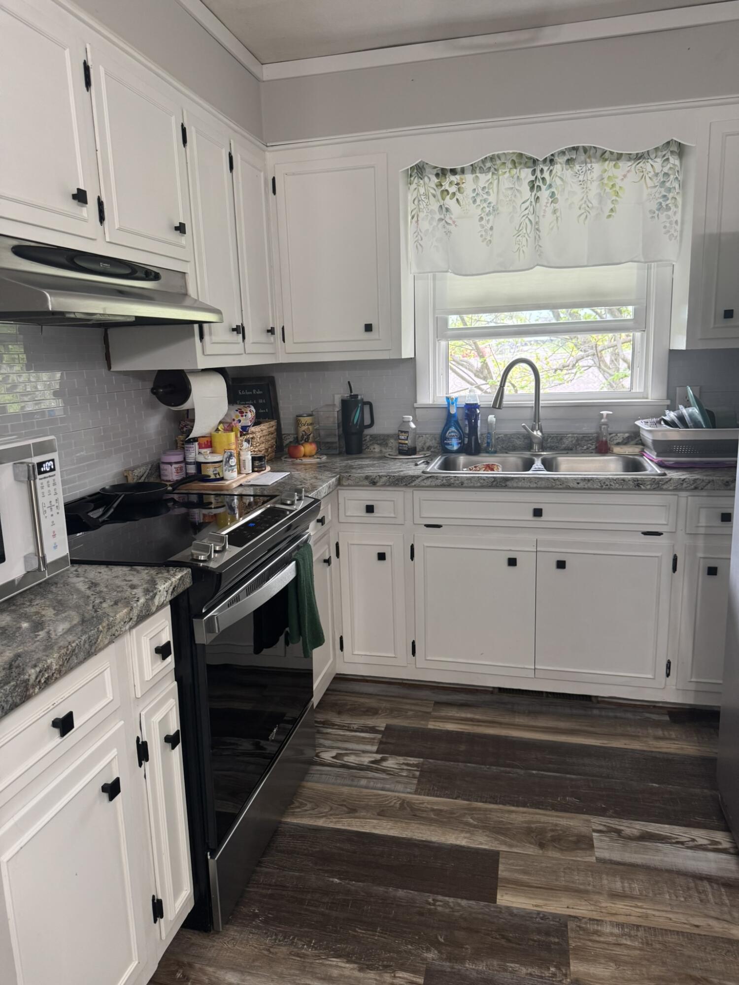 146 Grand Avenue Property Photo 15