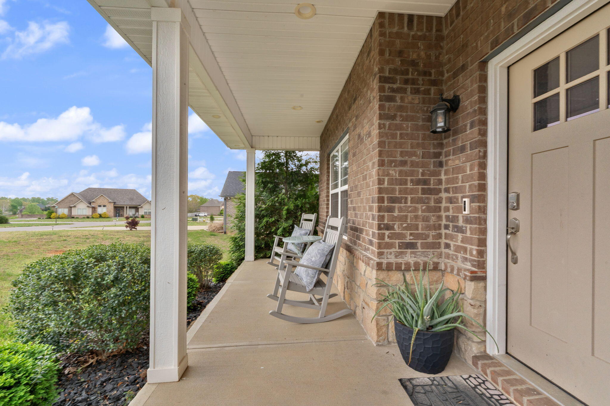 413 Natures Valley Drive Property Photo 41