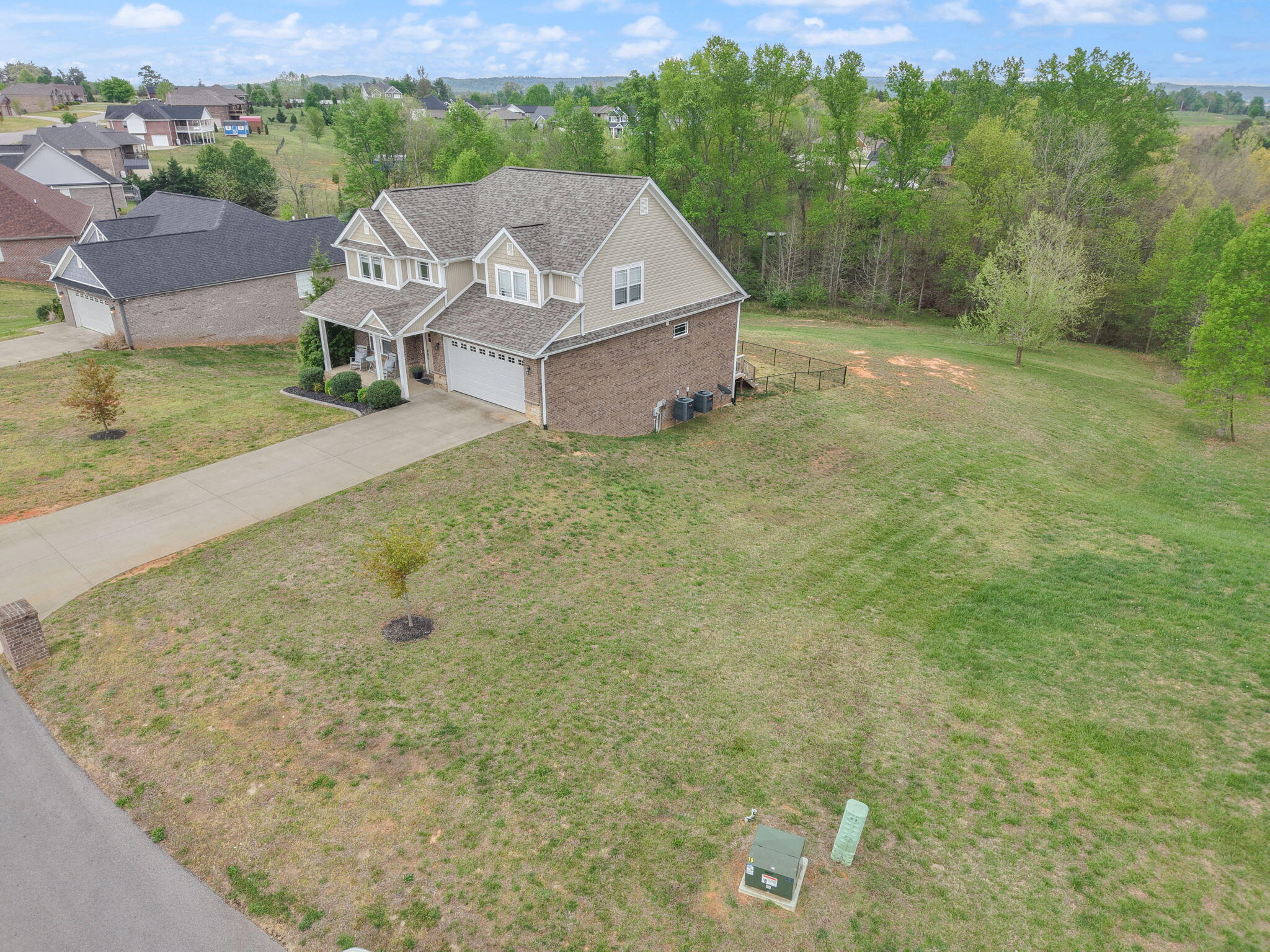 413 Natures Valley Drive Property Photo 53