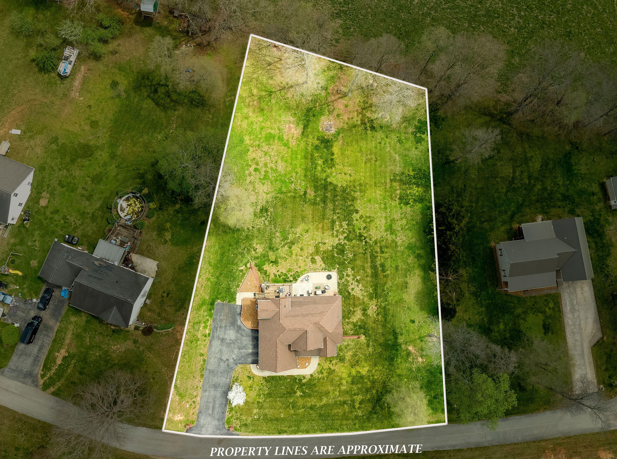 575 Sunset Boulevard Property Photo 2