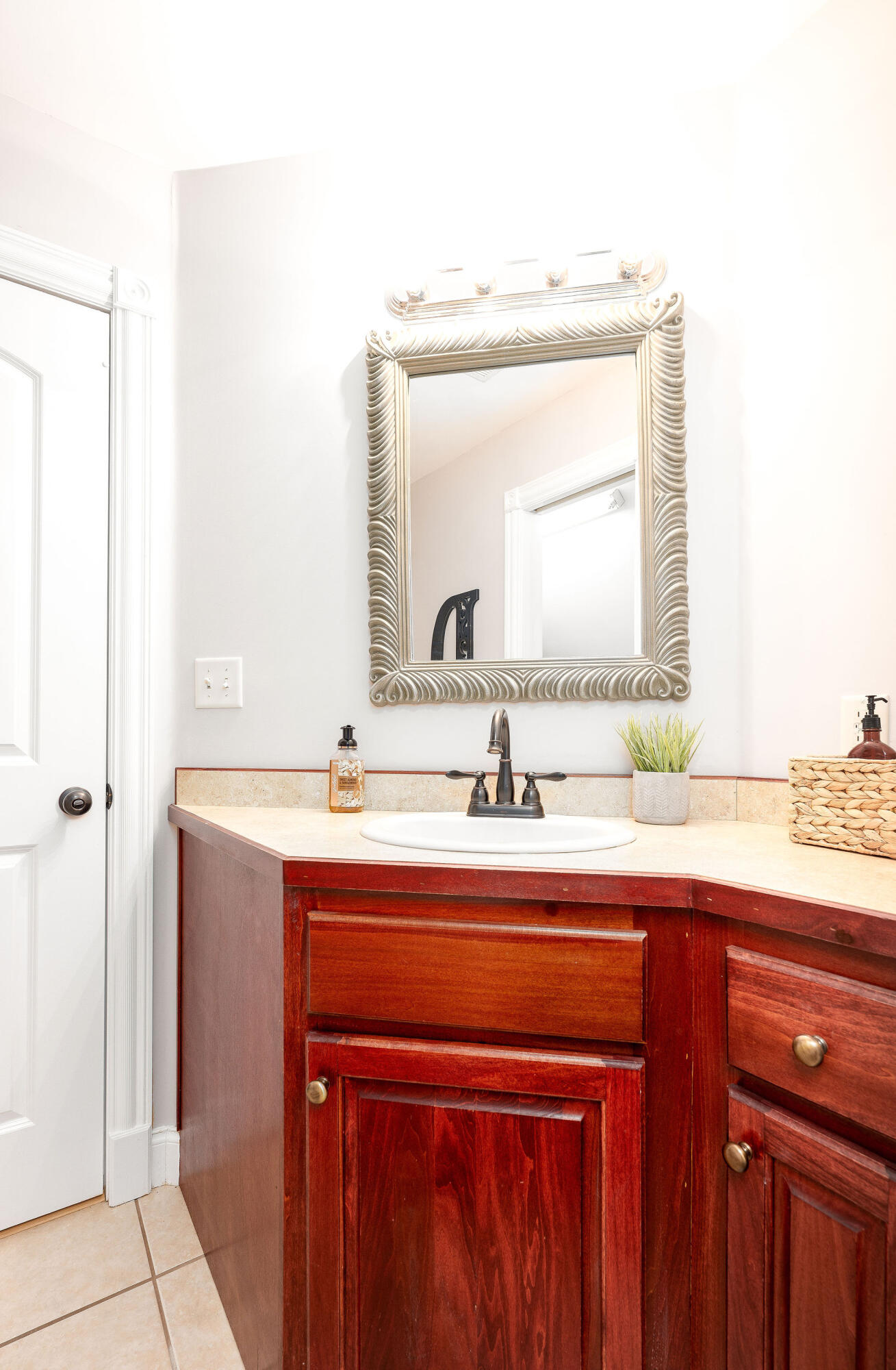 575 Sunset Boulevard Property Photo 41