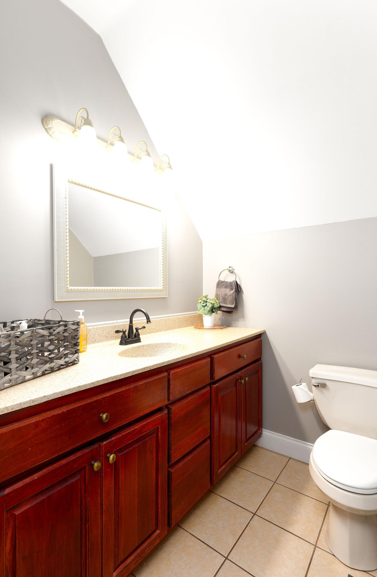 575 Sunset Boulevard Property Photo 42