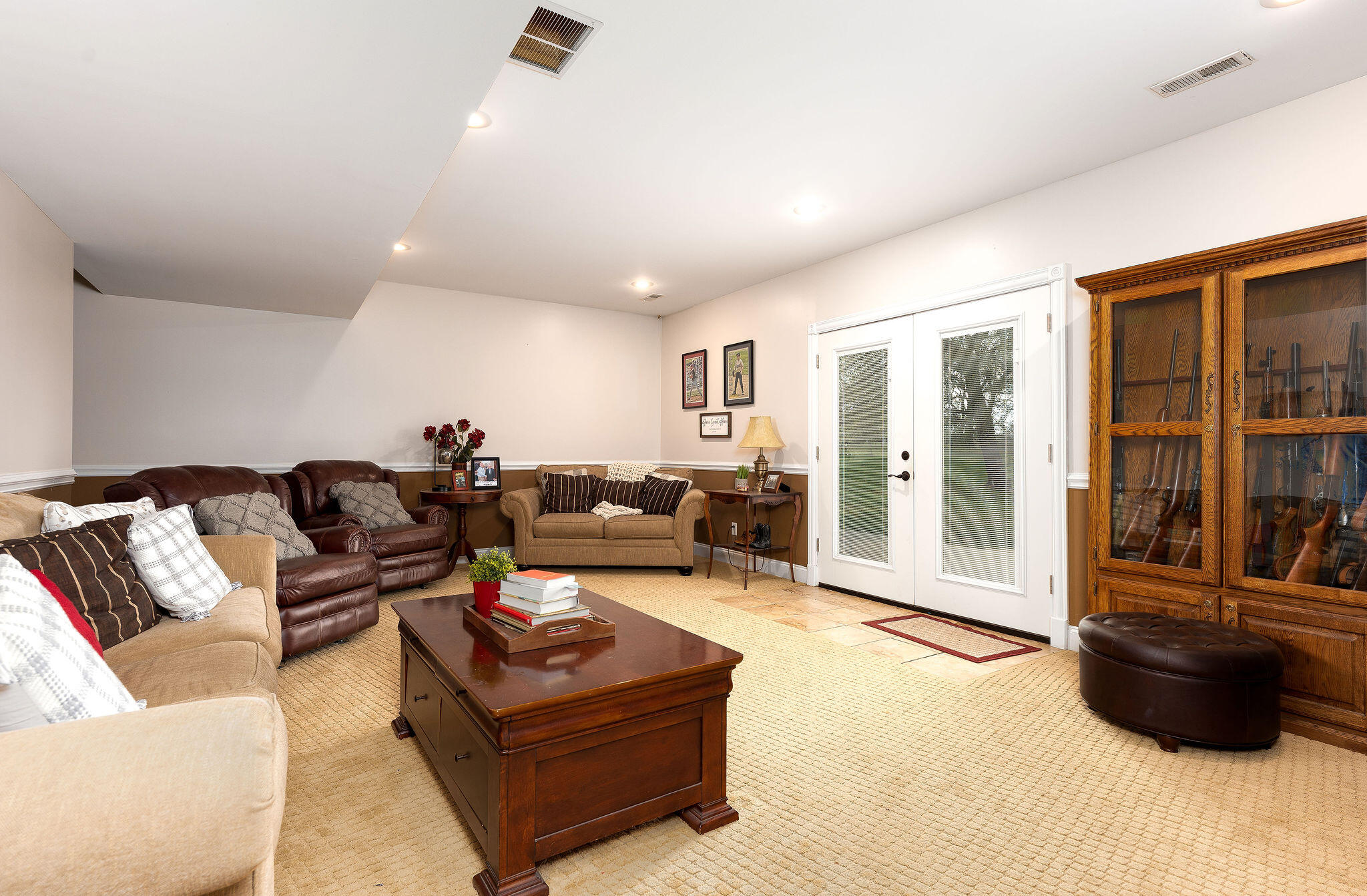 575 Sunset Boulevard Property Photo 52