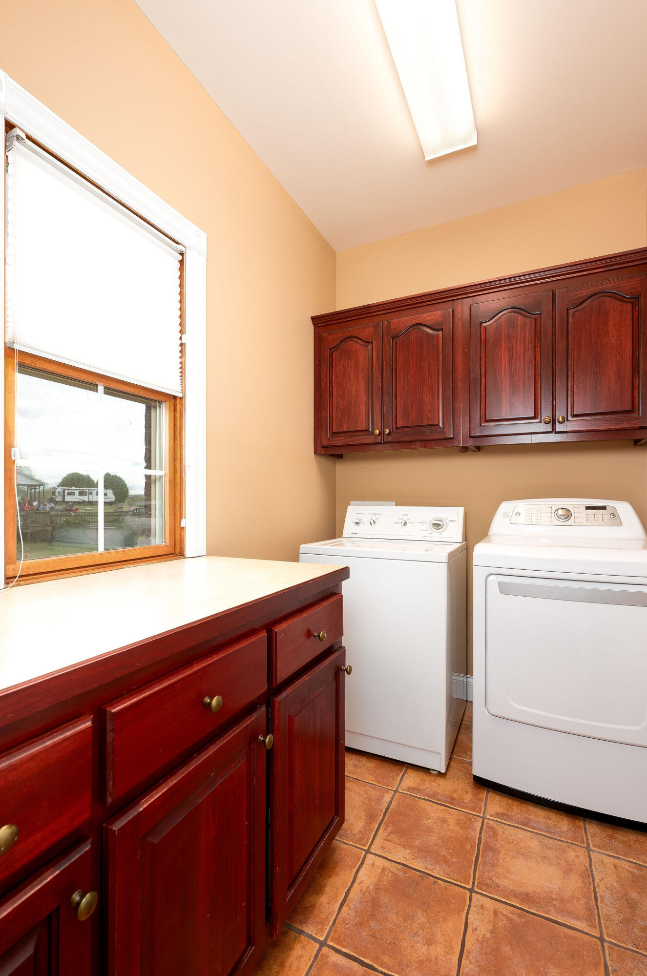 575 Sunset Boulevard Property Photo 54