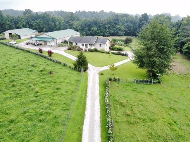 1461 Greasy Ridge Road Property Photo 1