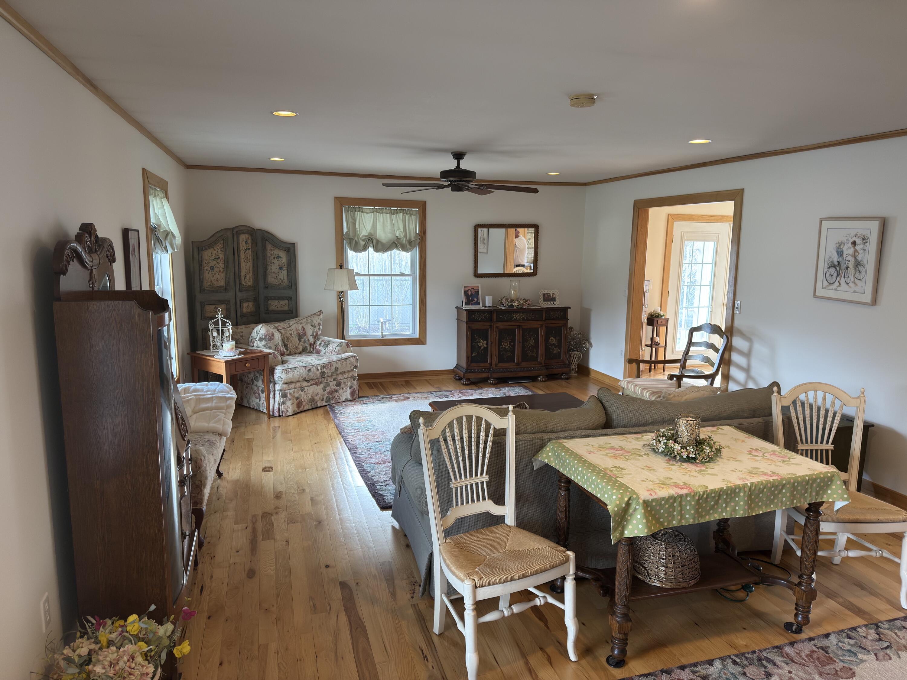 1461 Greasy Ridge Road Property Photo 12