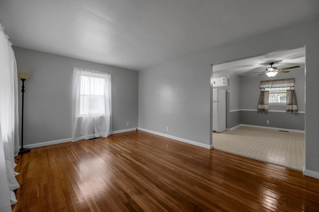 829 Carneal Road Property Photo 3