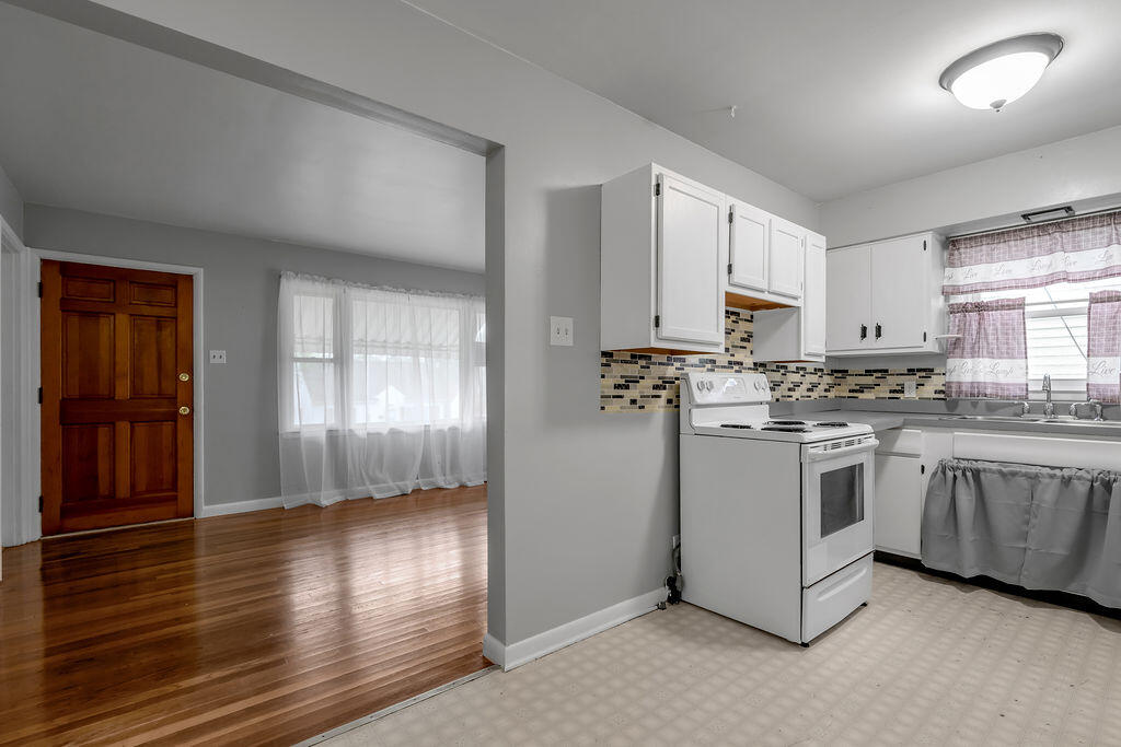 829 Carneal Road Property Photo 10