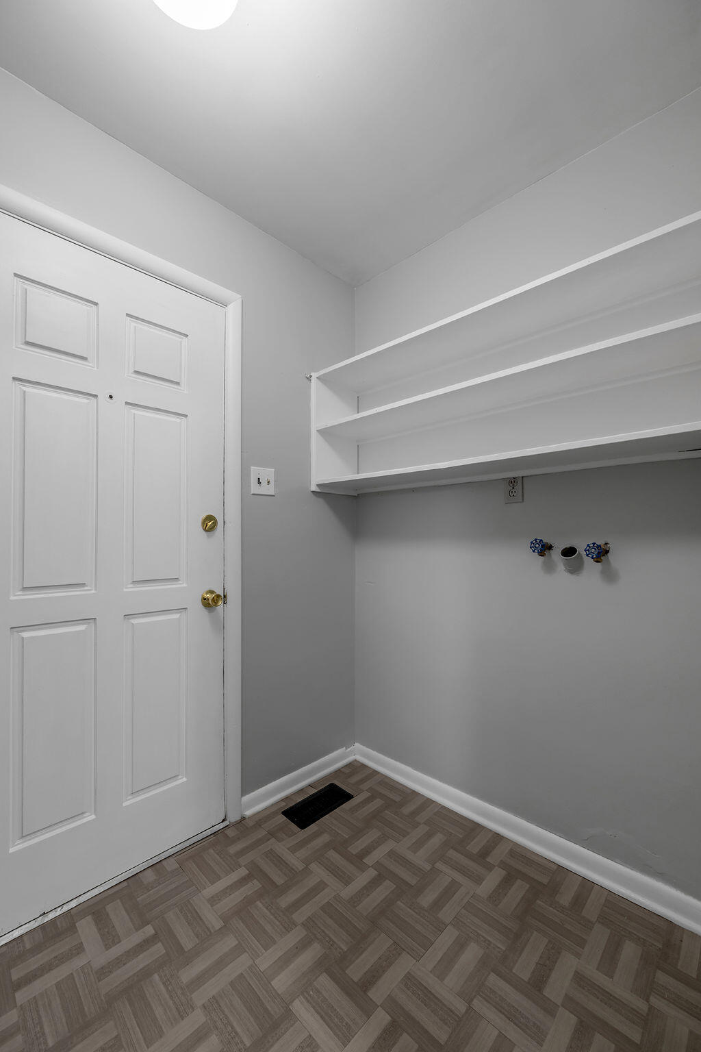 829 Carneal Road Property Photo 13